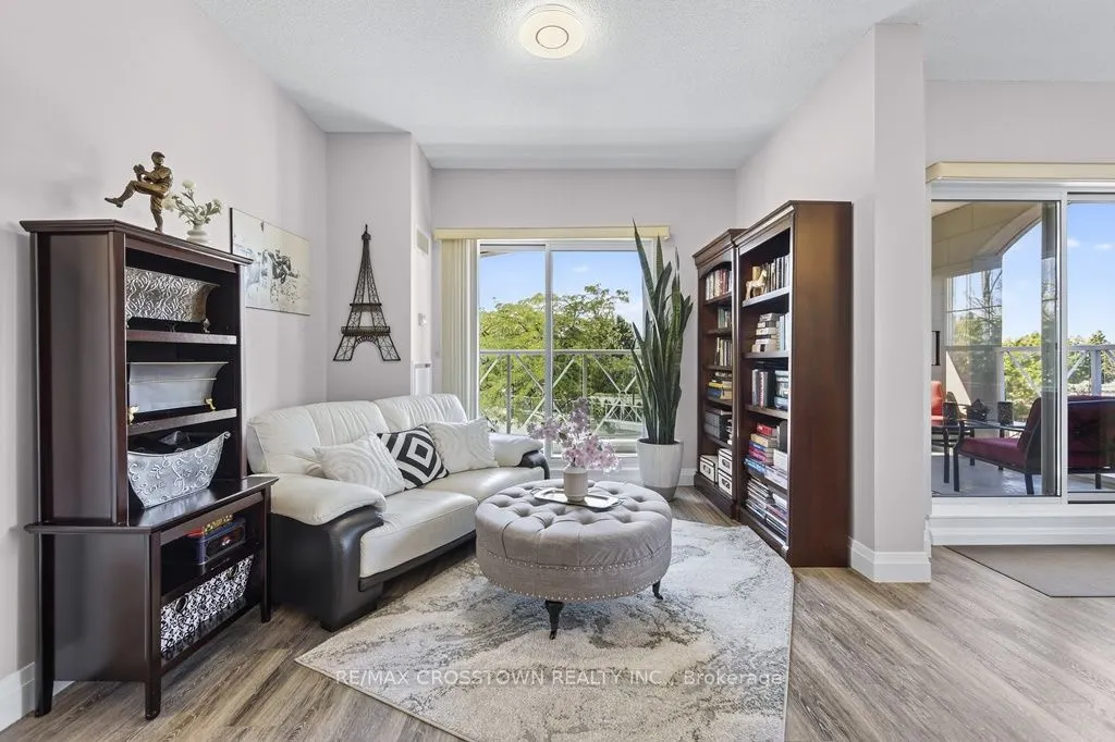 354 Atherley Road, #203