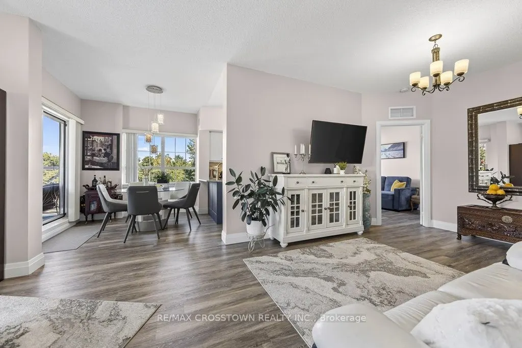 354 Atherley Road, #203