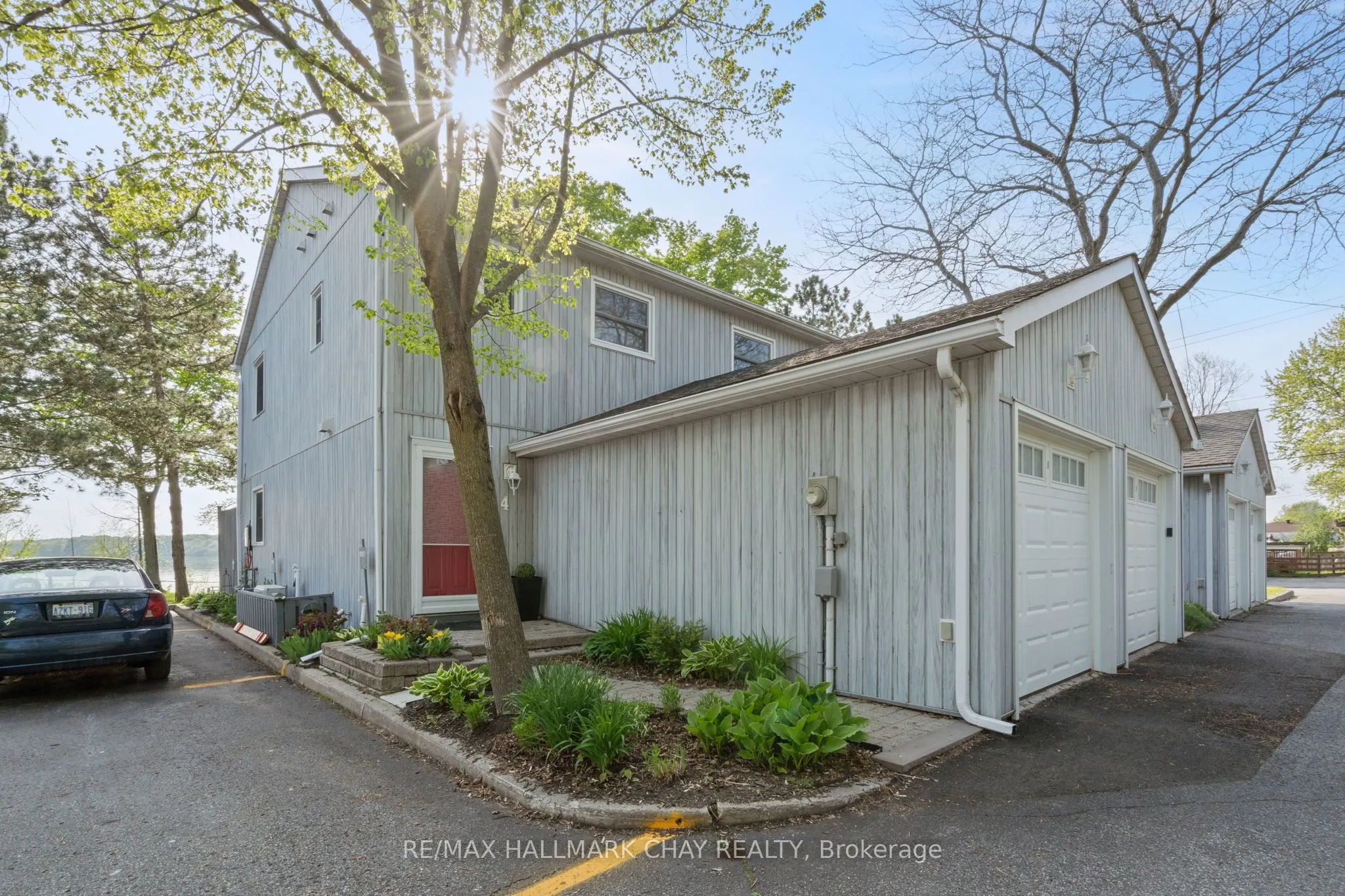 1 Olive Crescent, #4