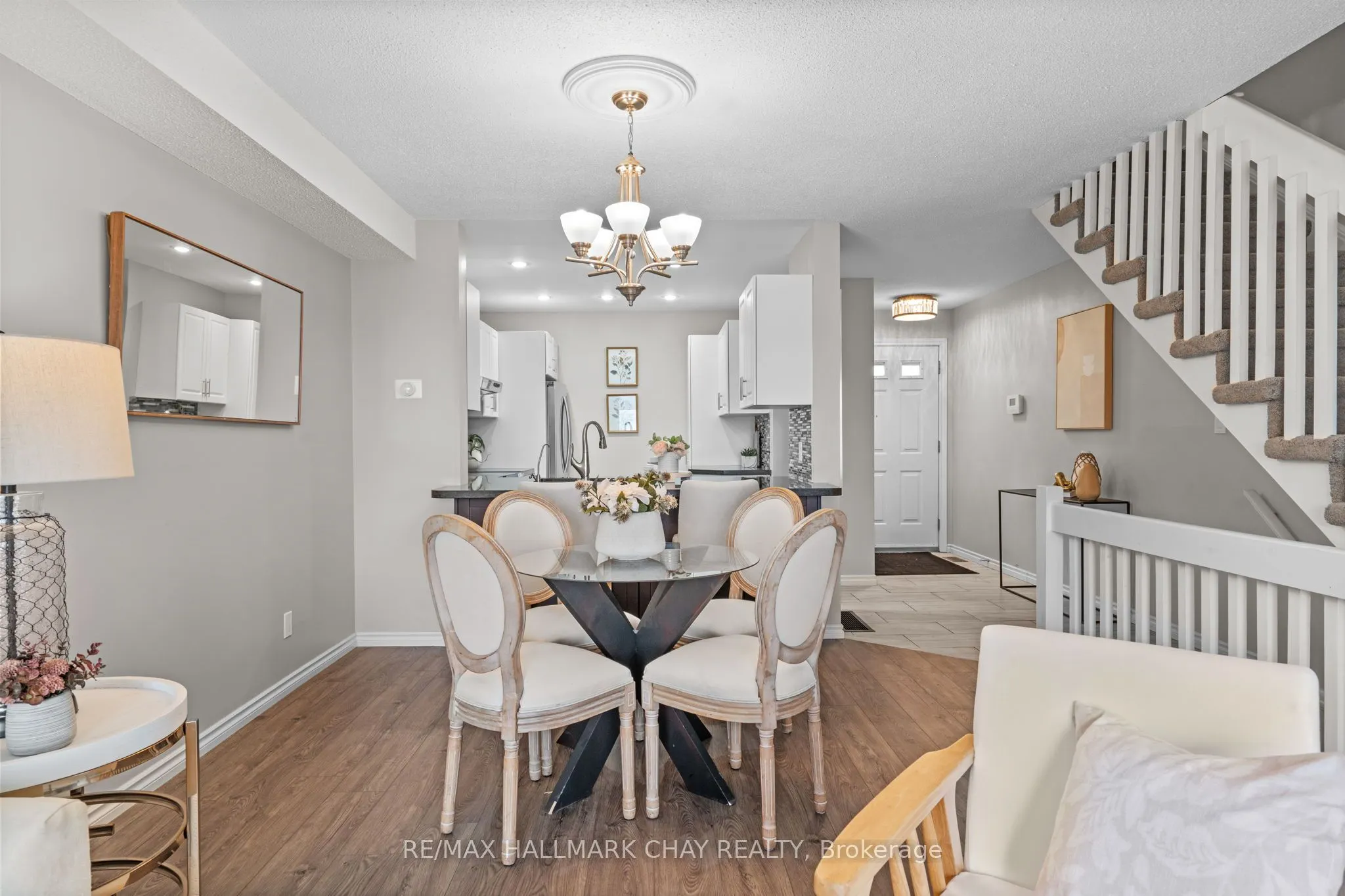 1 Olive Crescent, #4