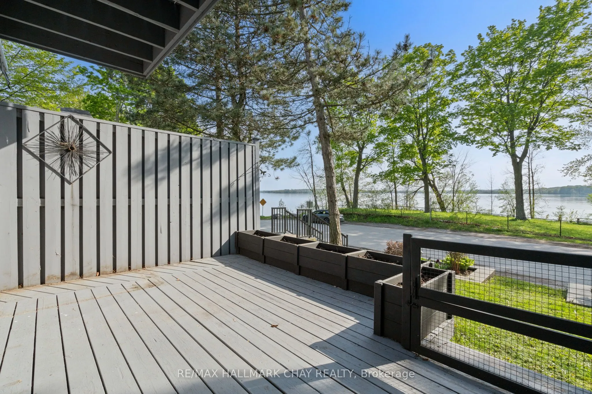 1 Olive Crescent, #4