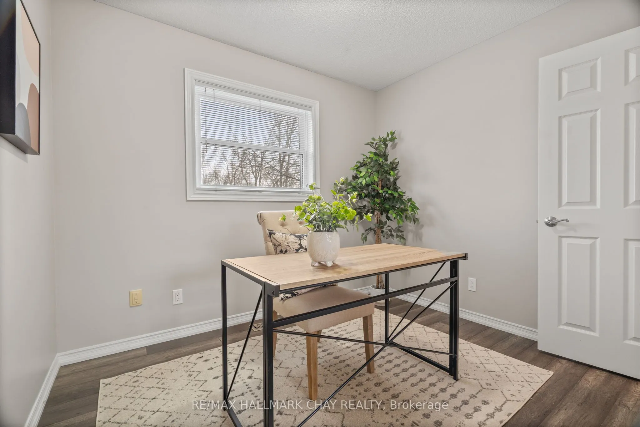 1 Olive Crescent, #4
