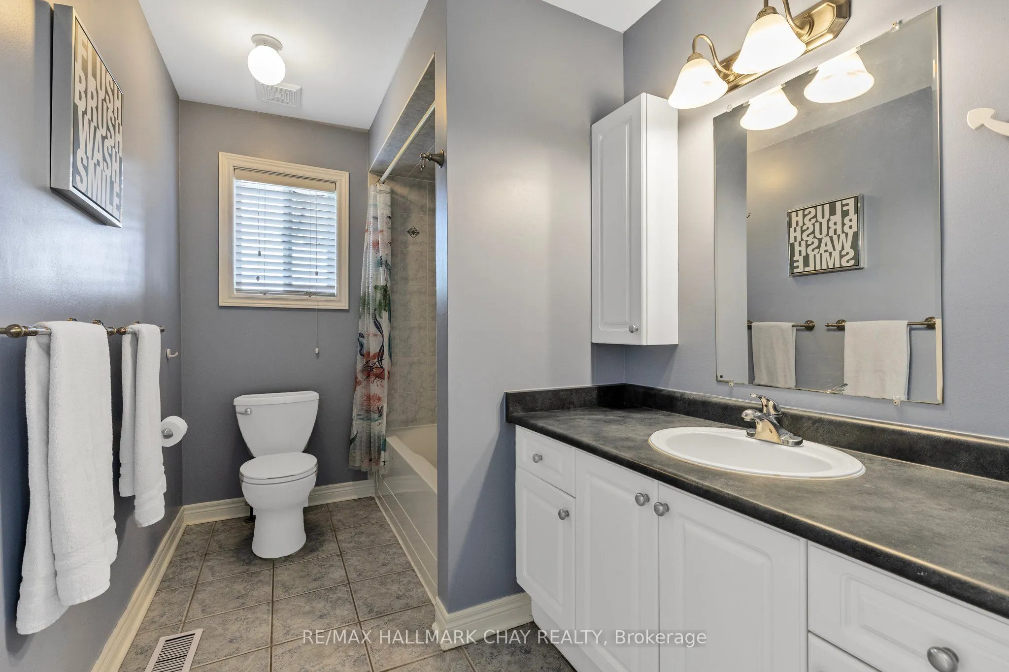 28 Bloom Crescent