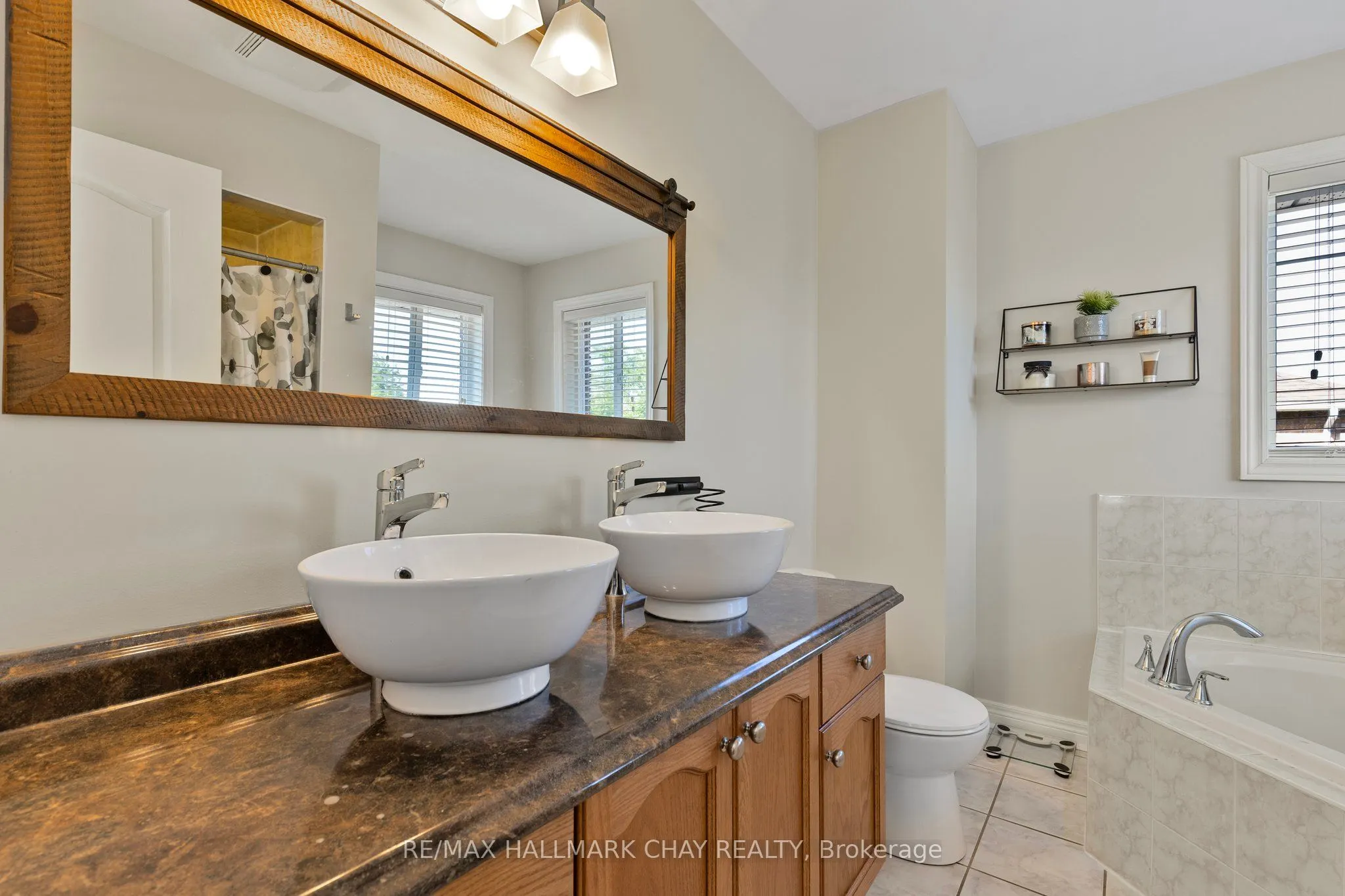 28 Bloom Crescent