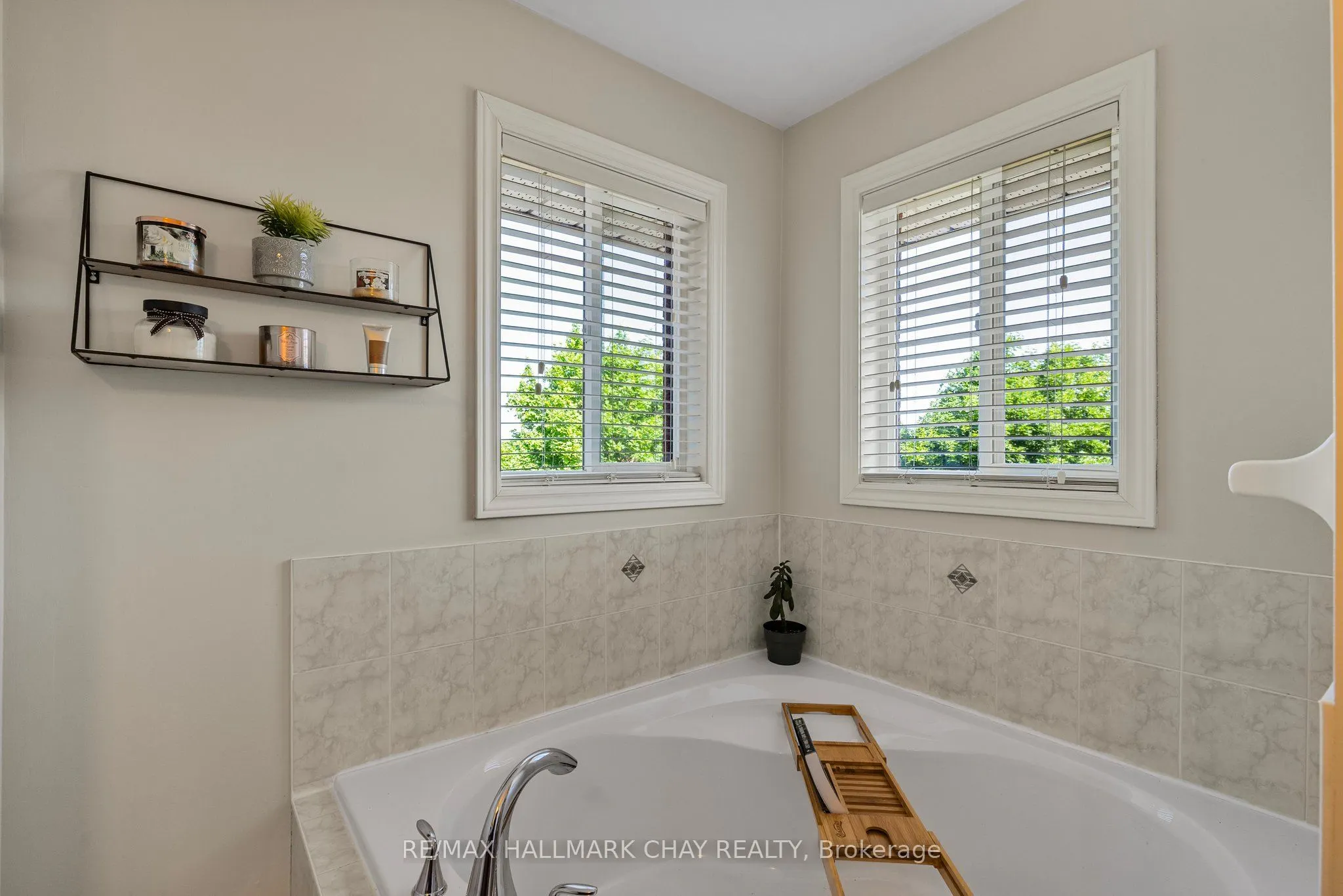 28 Bloom Crescent