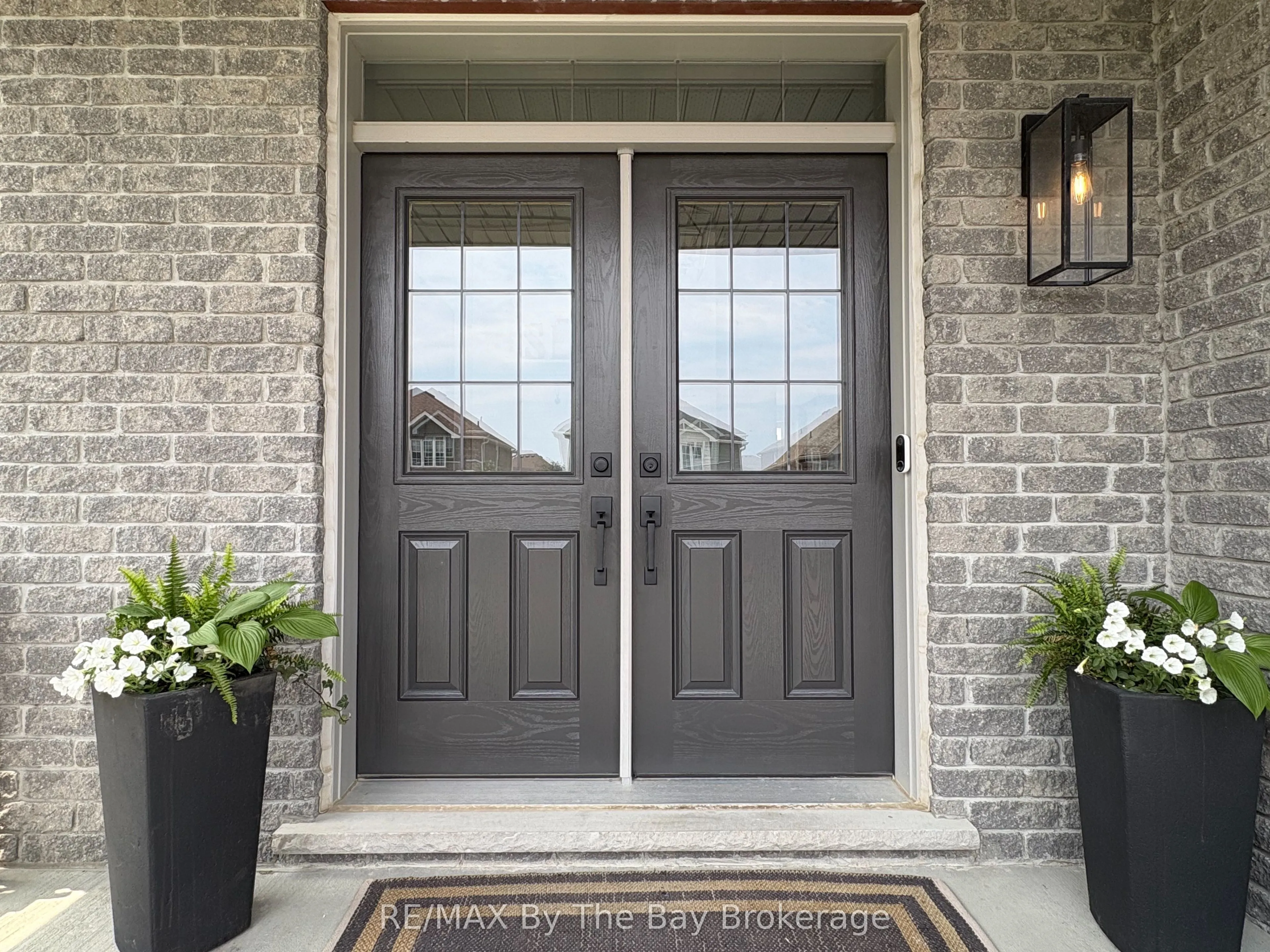 77 Lockerbie Crescent