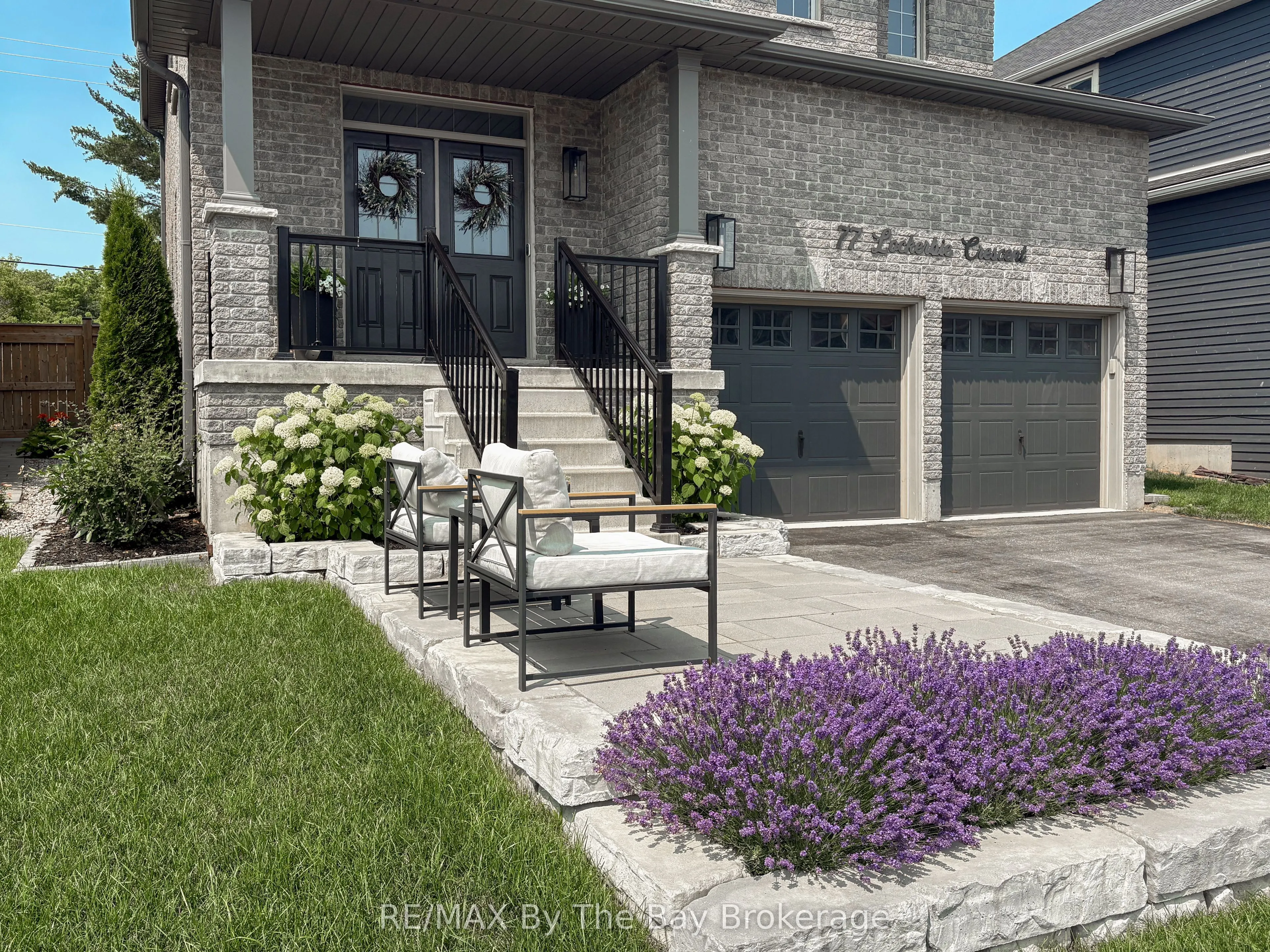 77 Lockerbie Crescent