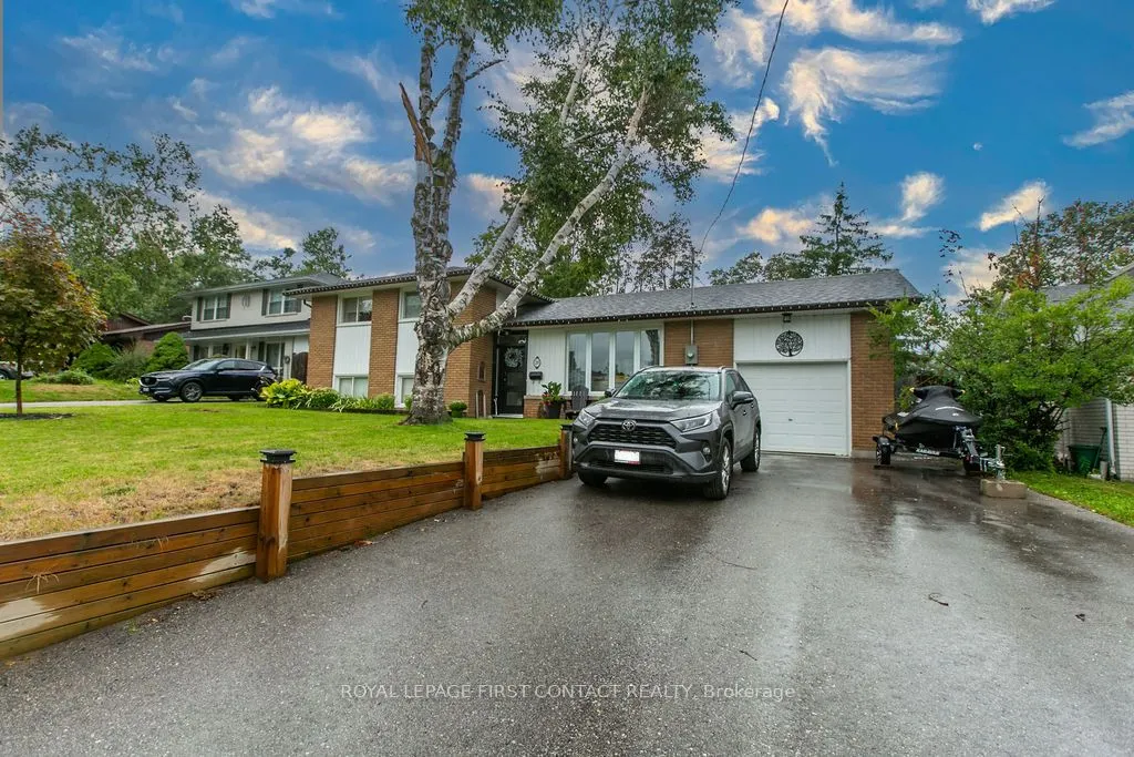 20 Ottaway Avenue