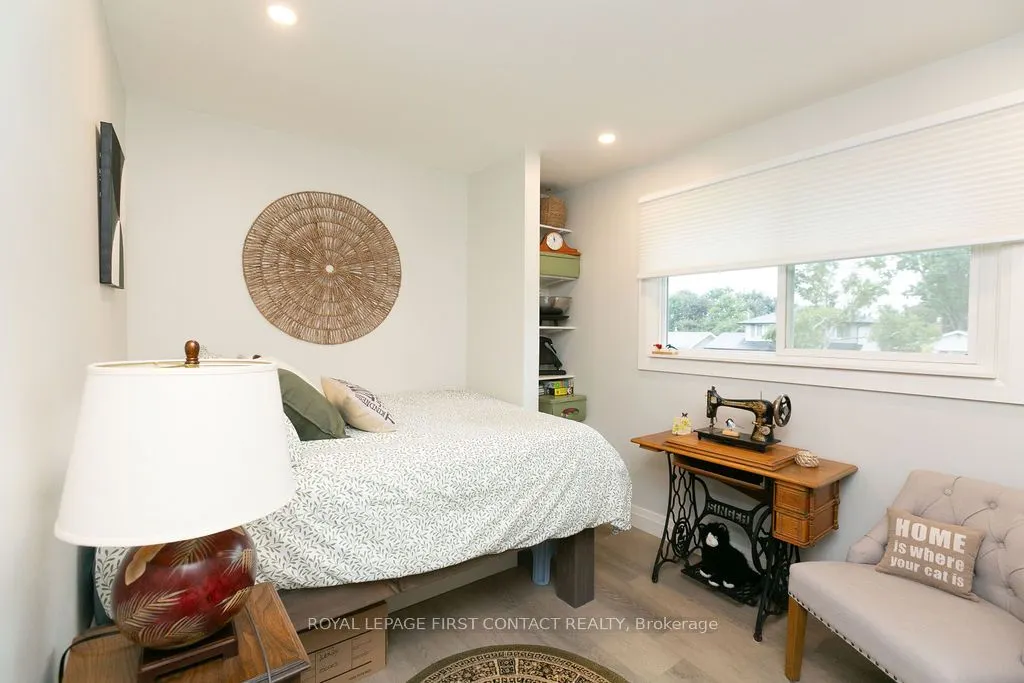20 Ottaway Avenue