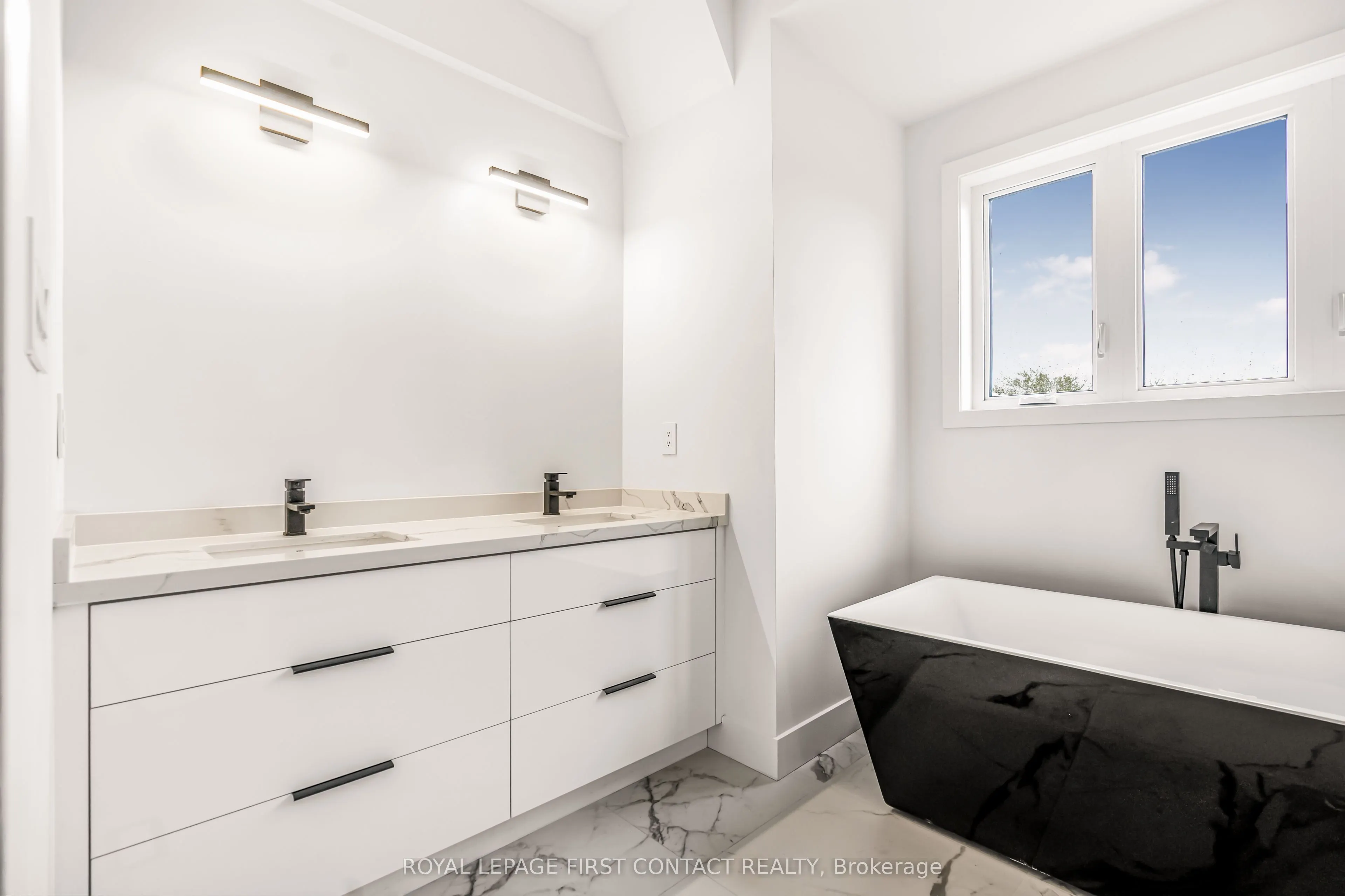 4 Alderwood Lane