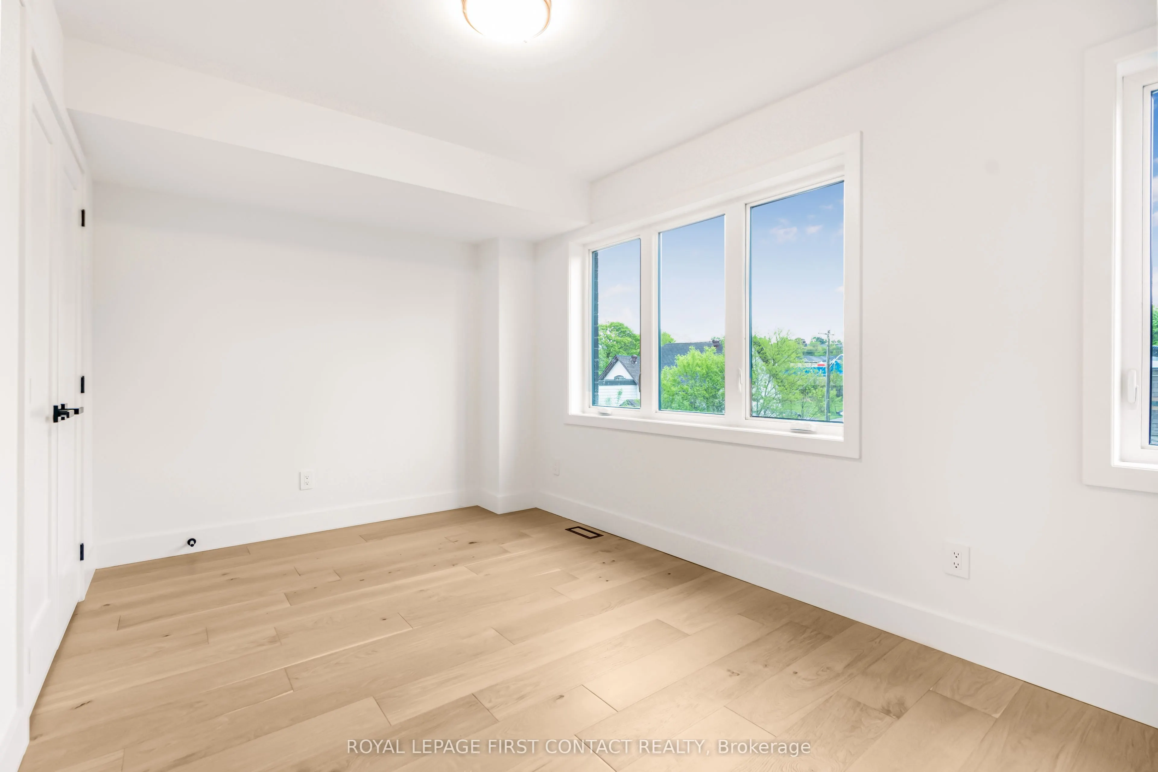 4 Alderwood Lane