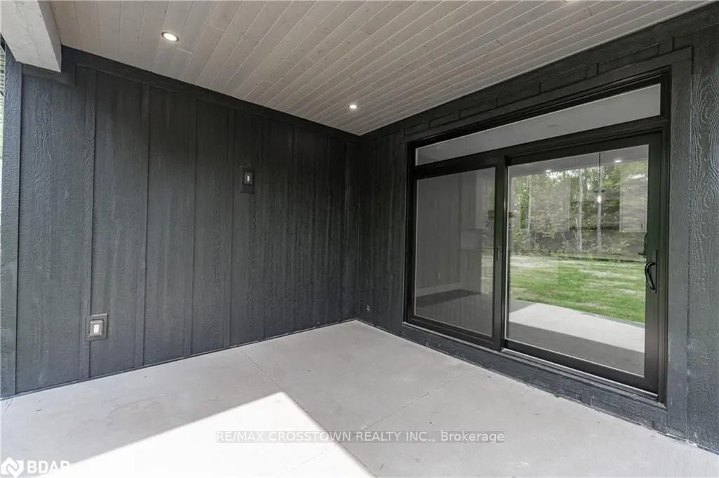 32 Alpine Way