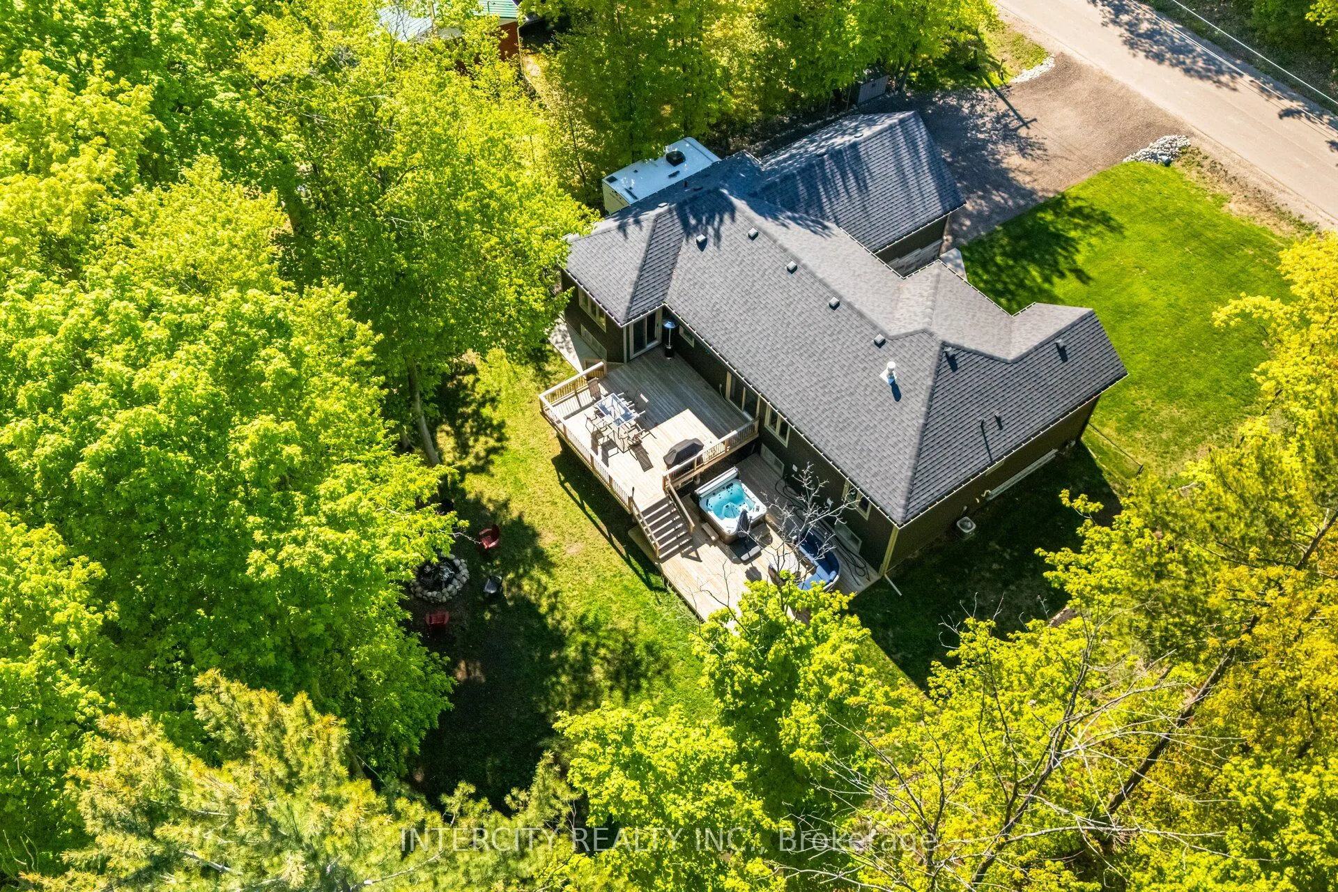 41 Tall Pines Drive