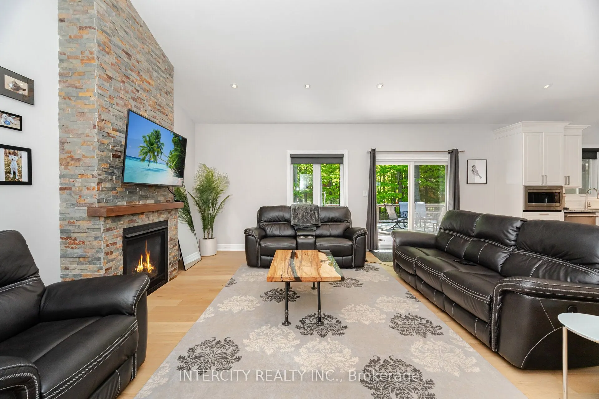 41 Tall Pines Drive