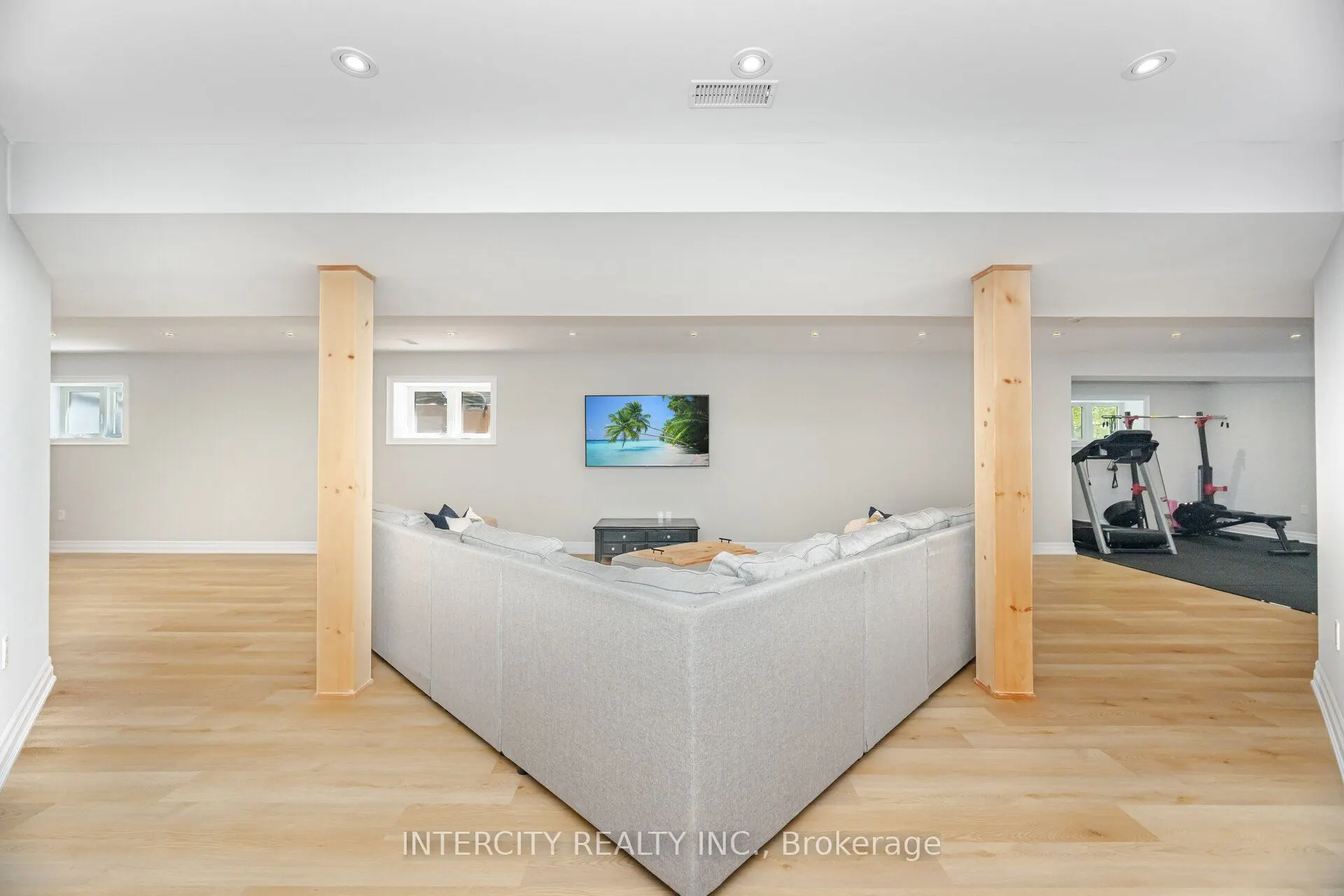 41 Tall Pines Drive