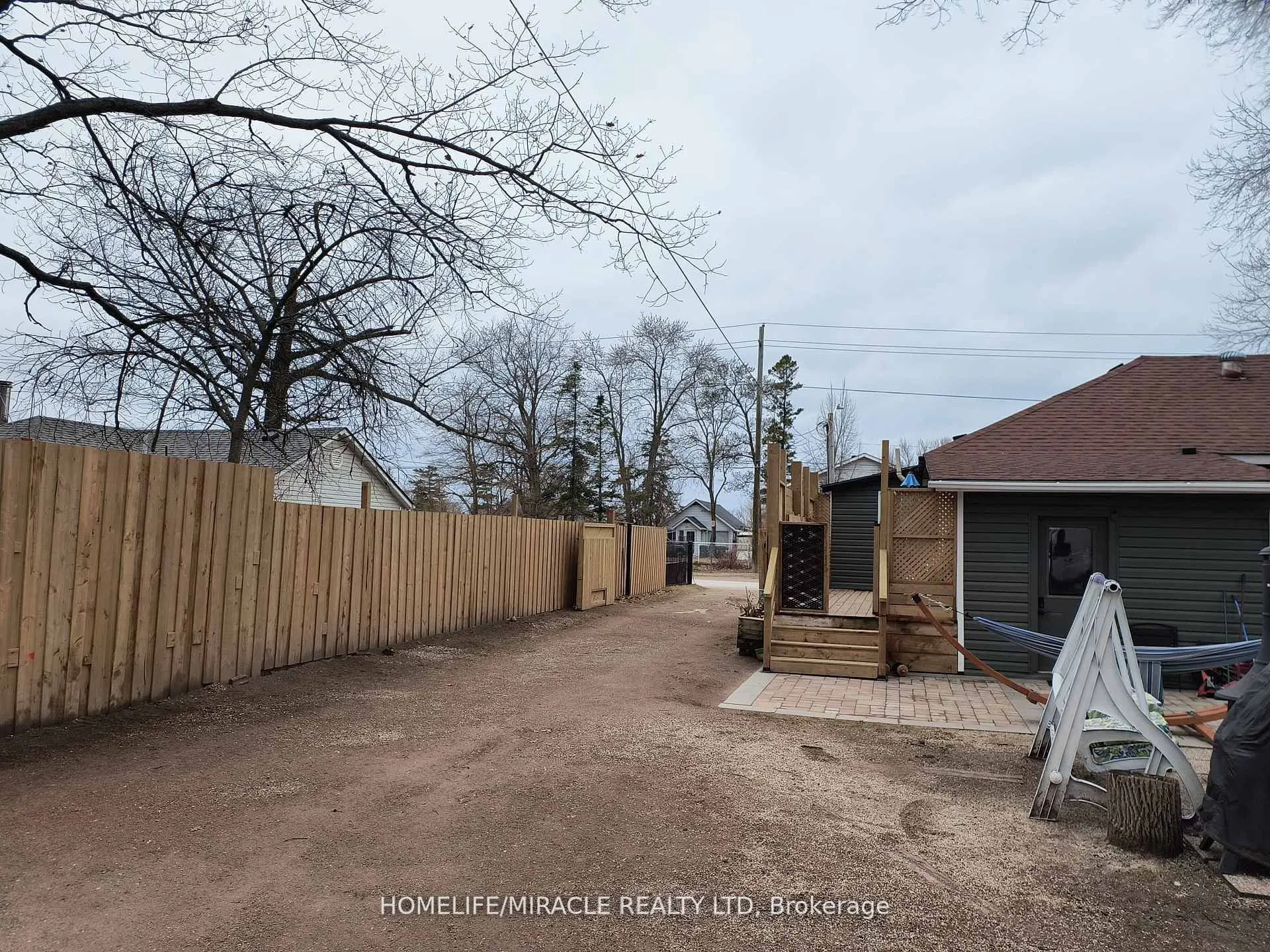 101 River Road E