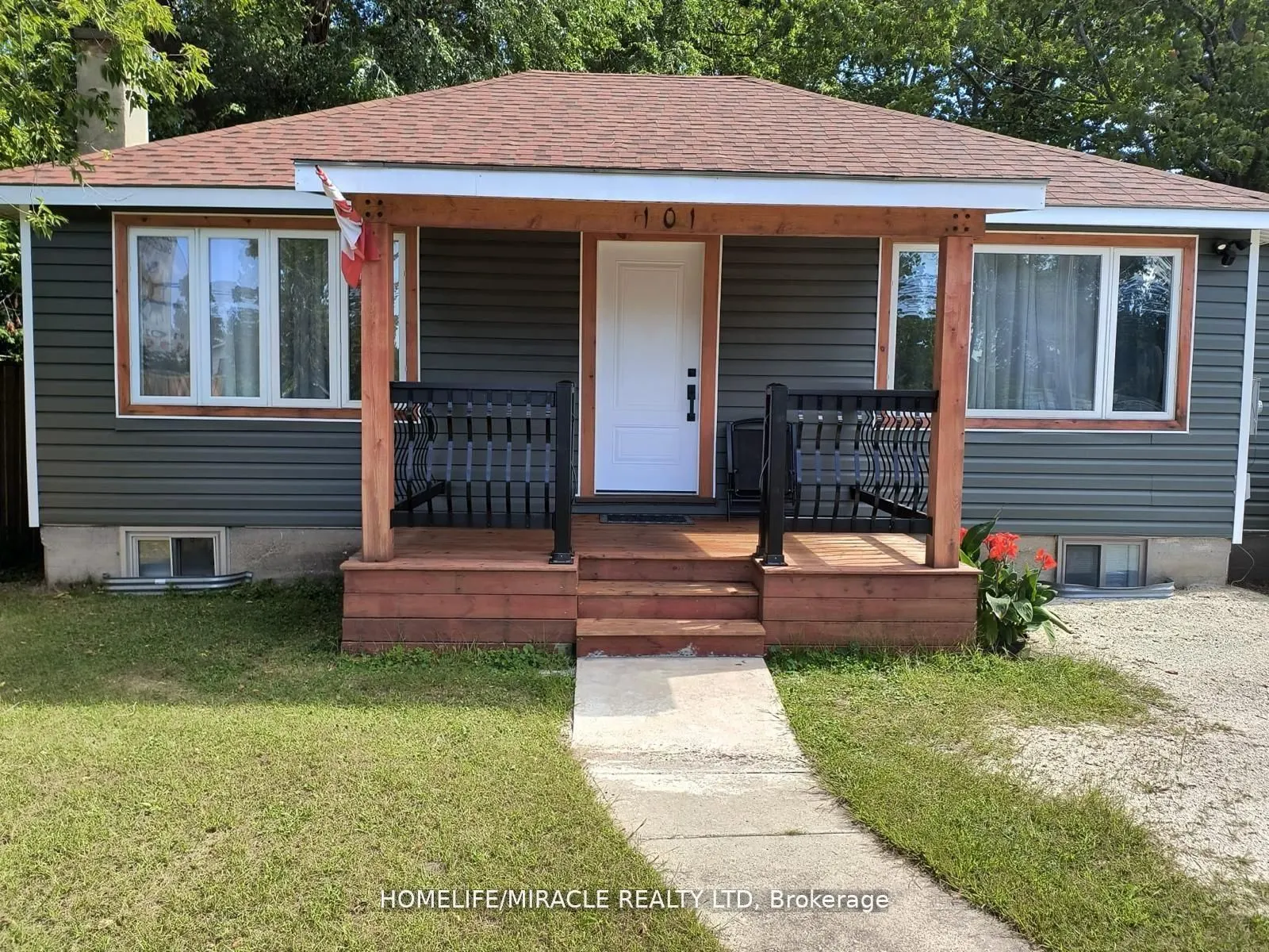 101 River Road E