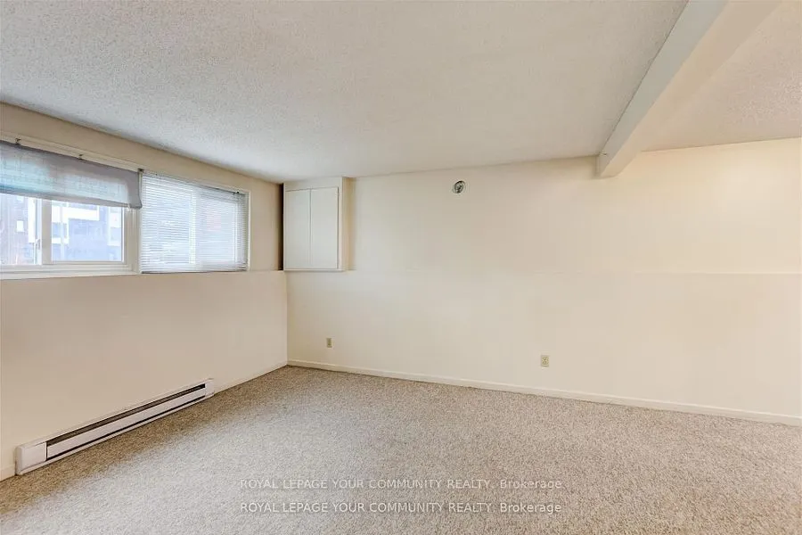 386 Essa Rd Lower Level Road