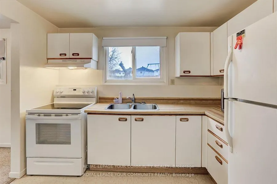386 Essa Rd Lower Level Road