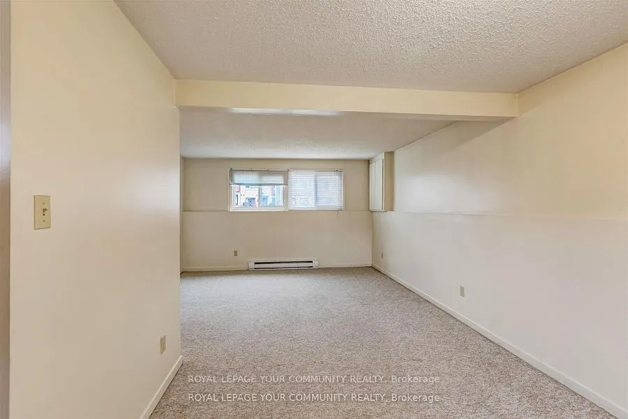 386 Essa Rd Lower Level Road