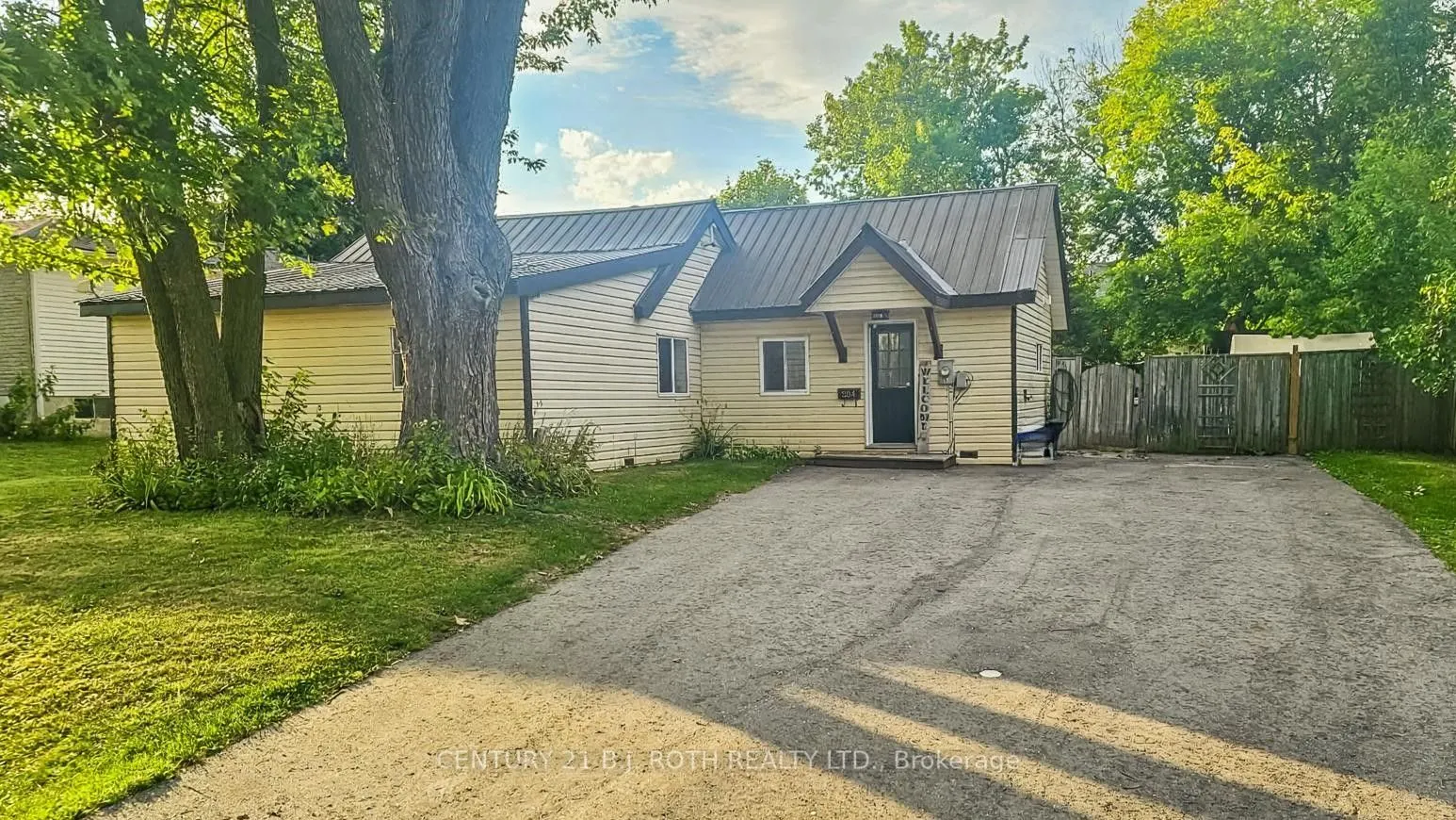 304 Delia Street