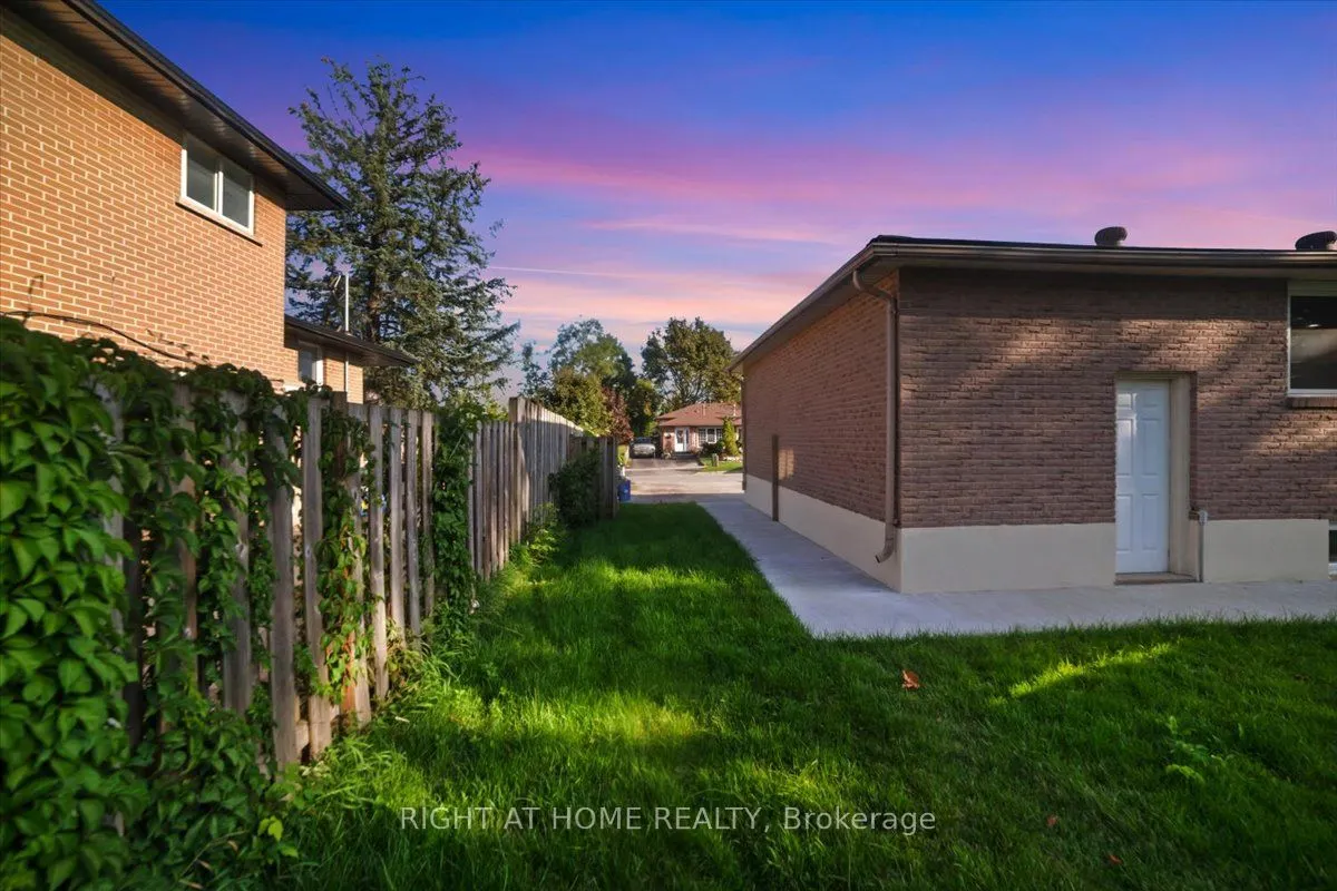 28 Charlbrook Avenue