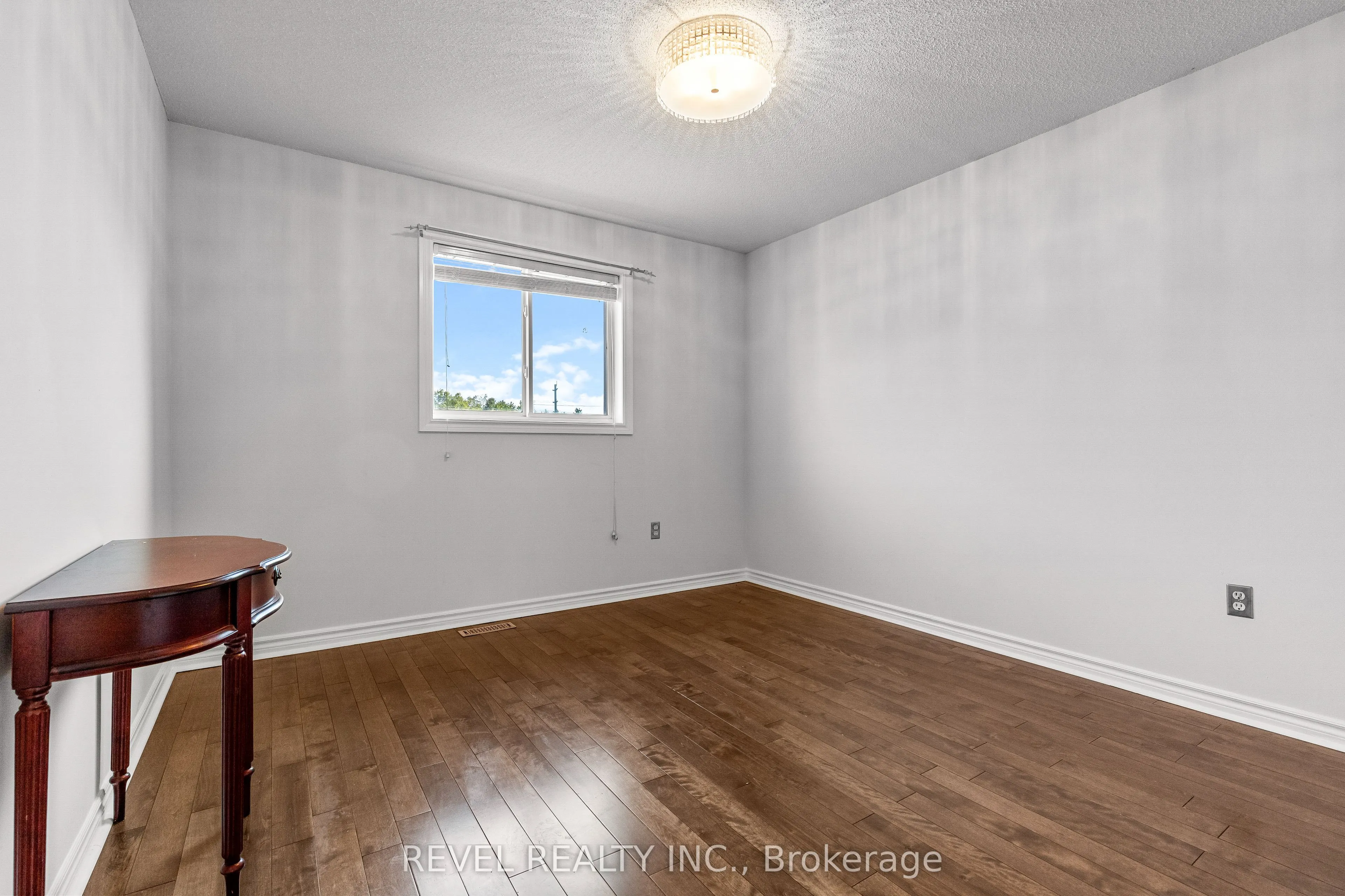 1 Glenhill Drive