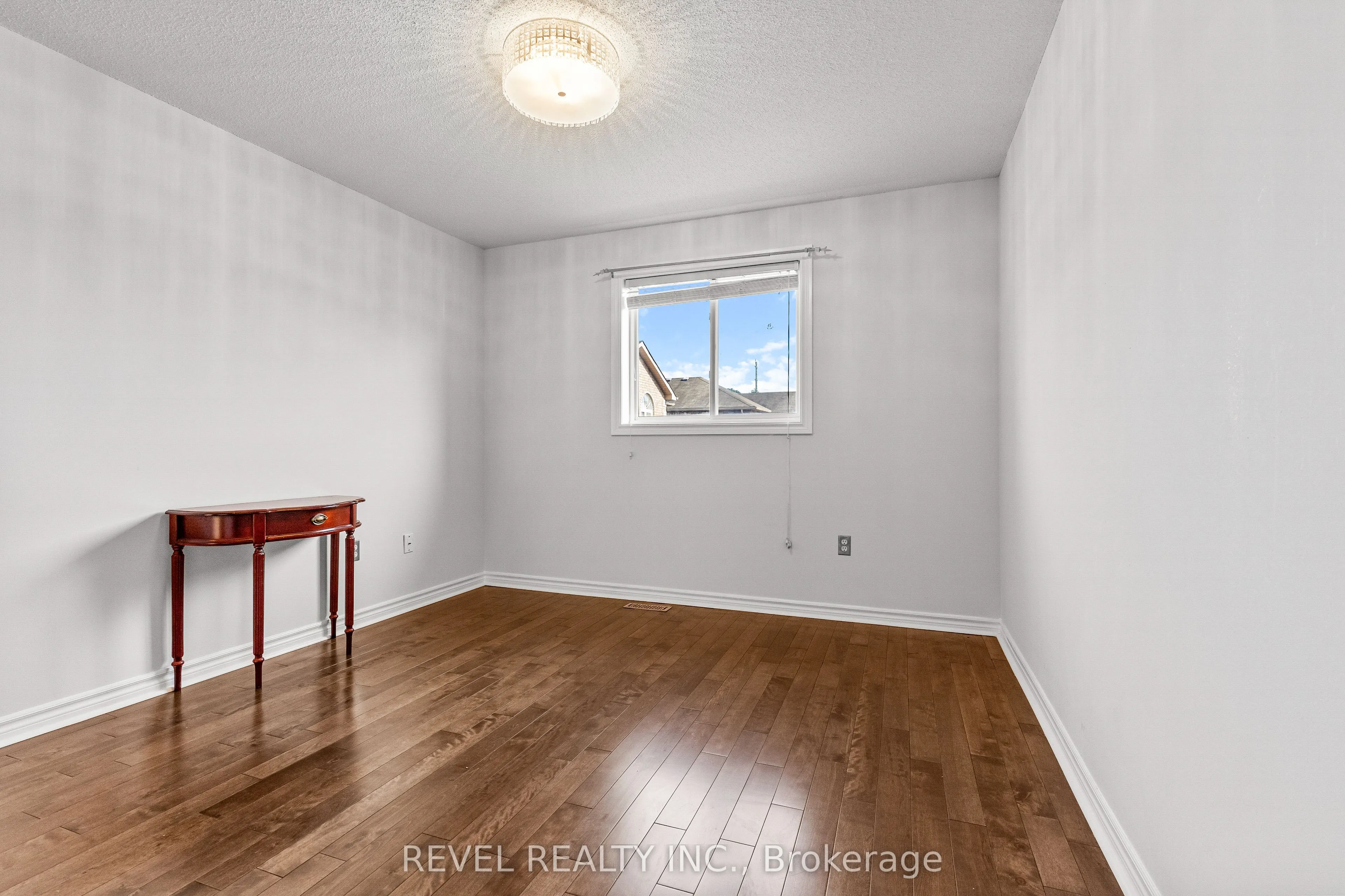 1 Glenhill Drive