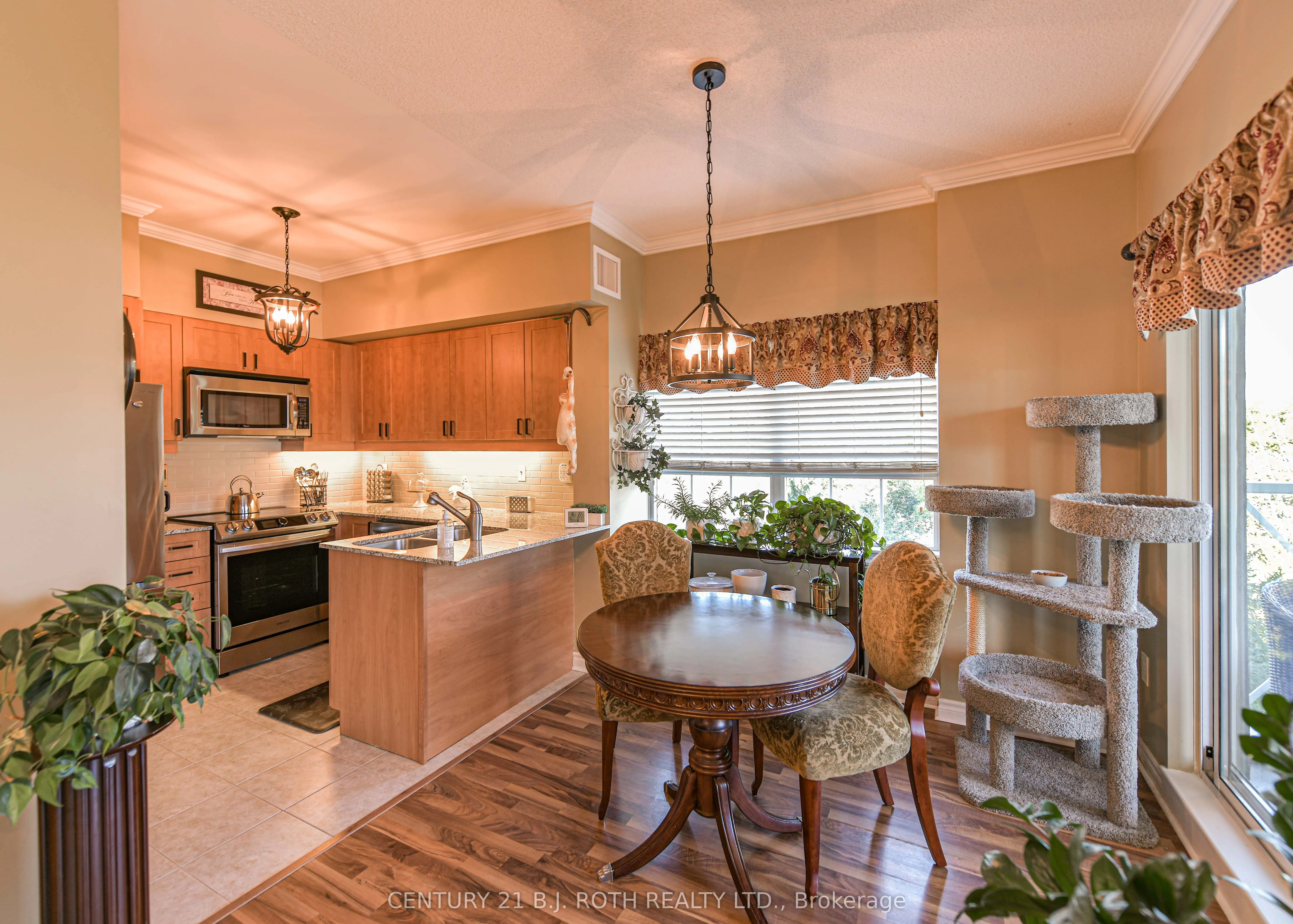 354 Atherley Road, #304