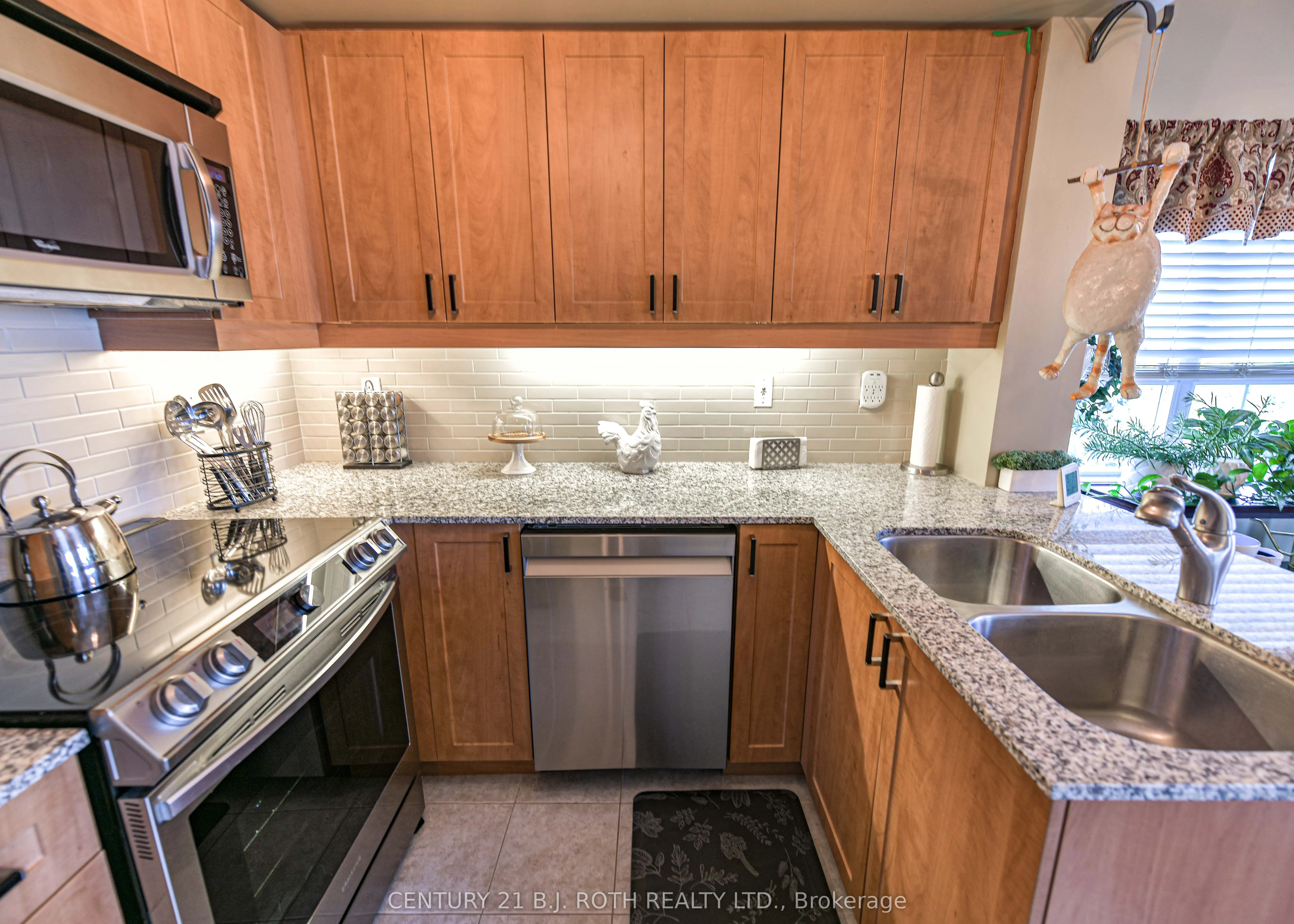 354 Atherley Road, #304