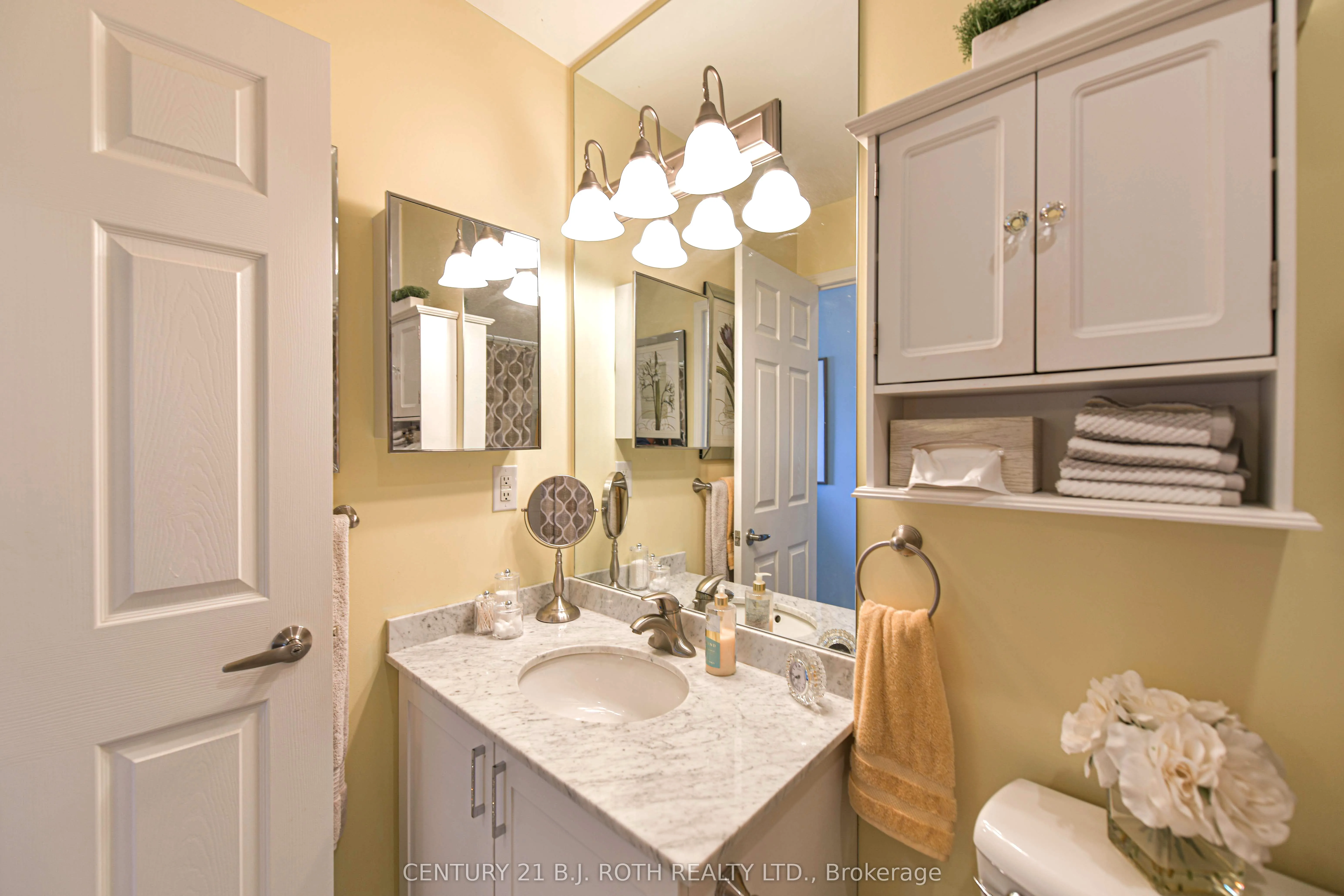 354 Atherley Road, #304