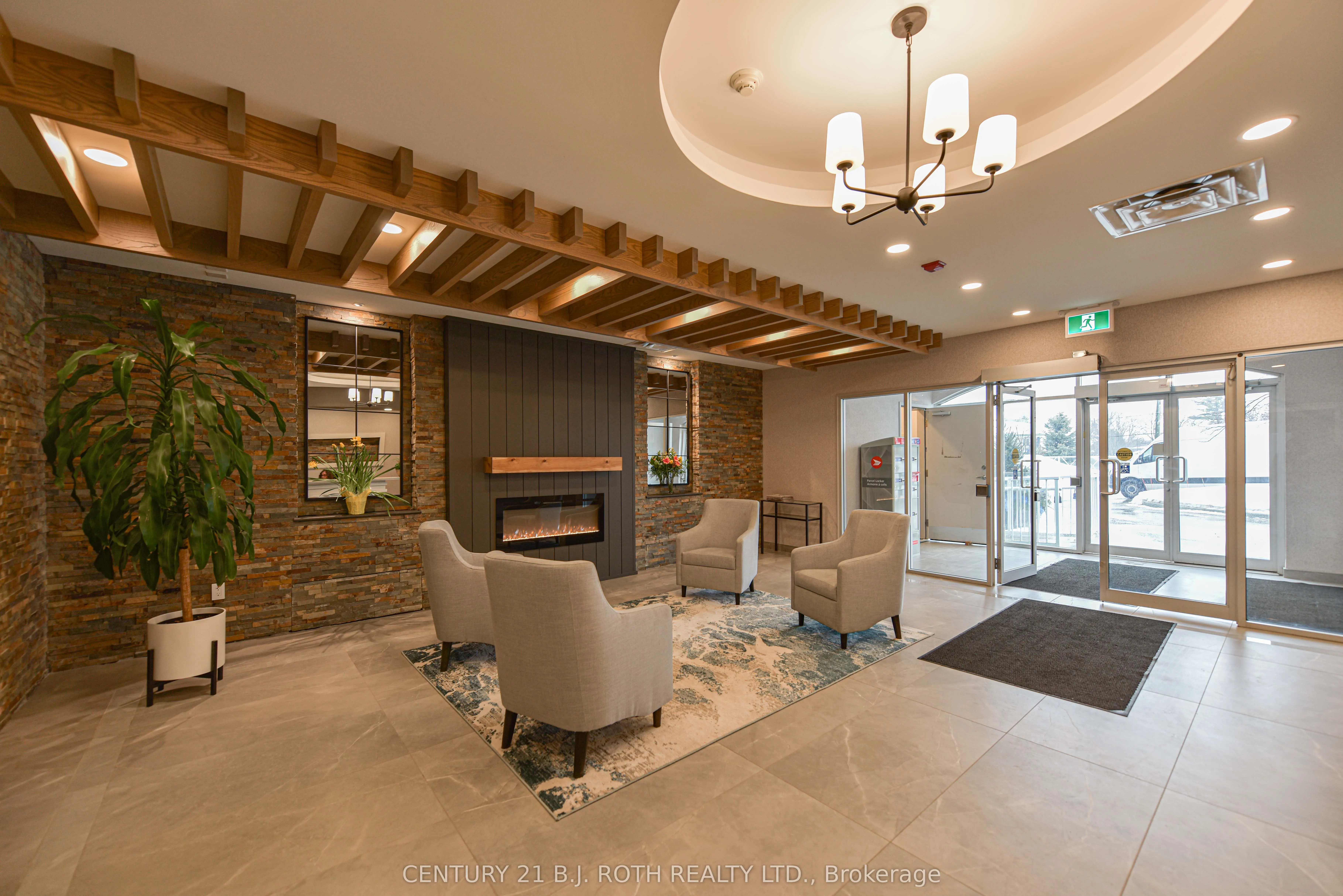354 Atherley Road, #304