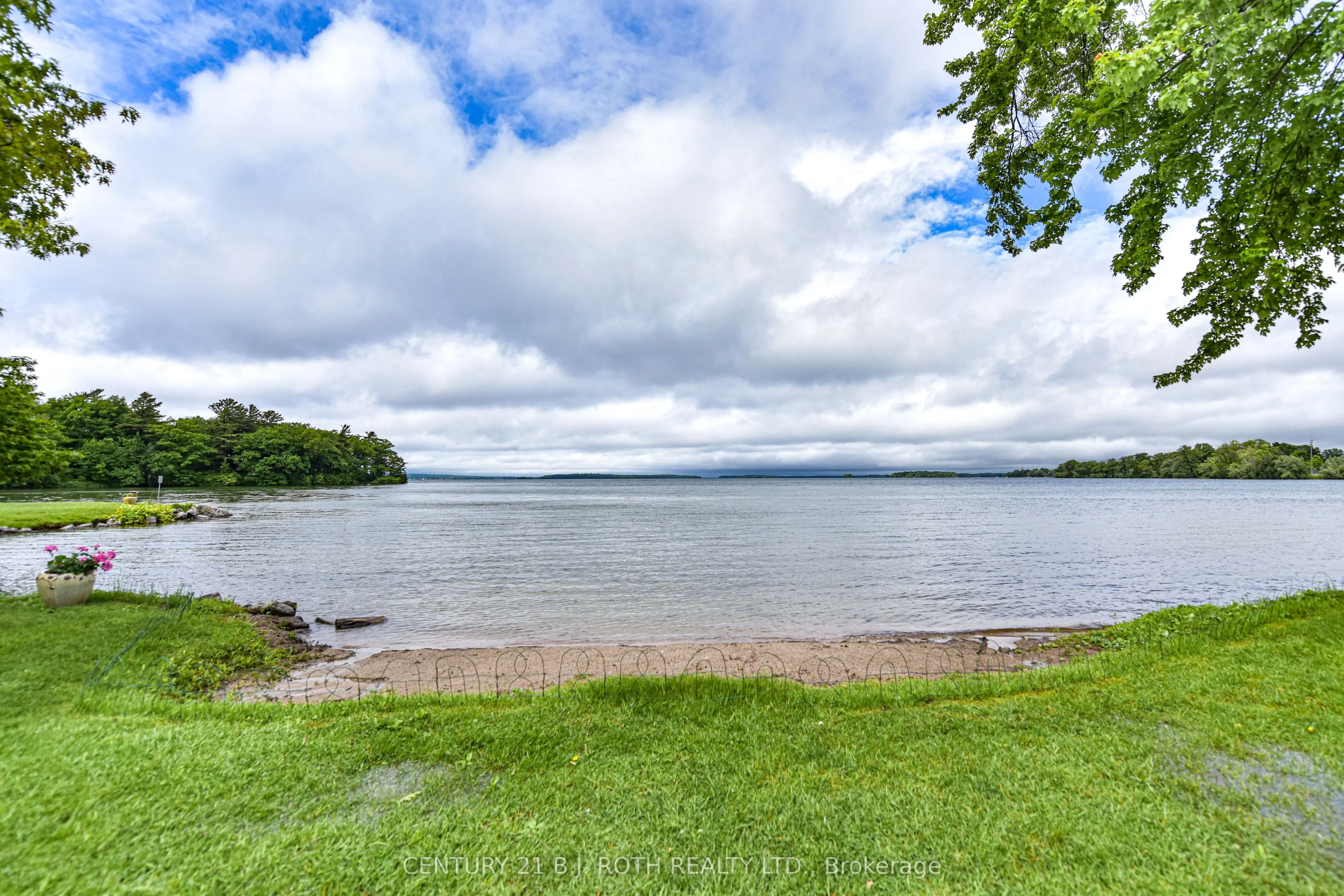 354 Atherley Road, #304