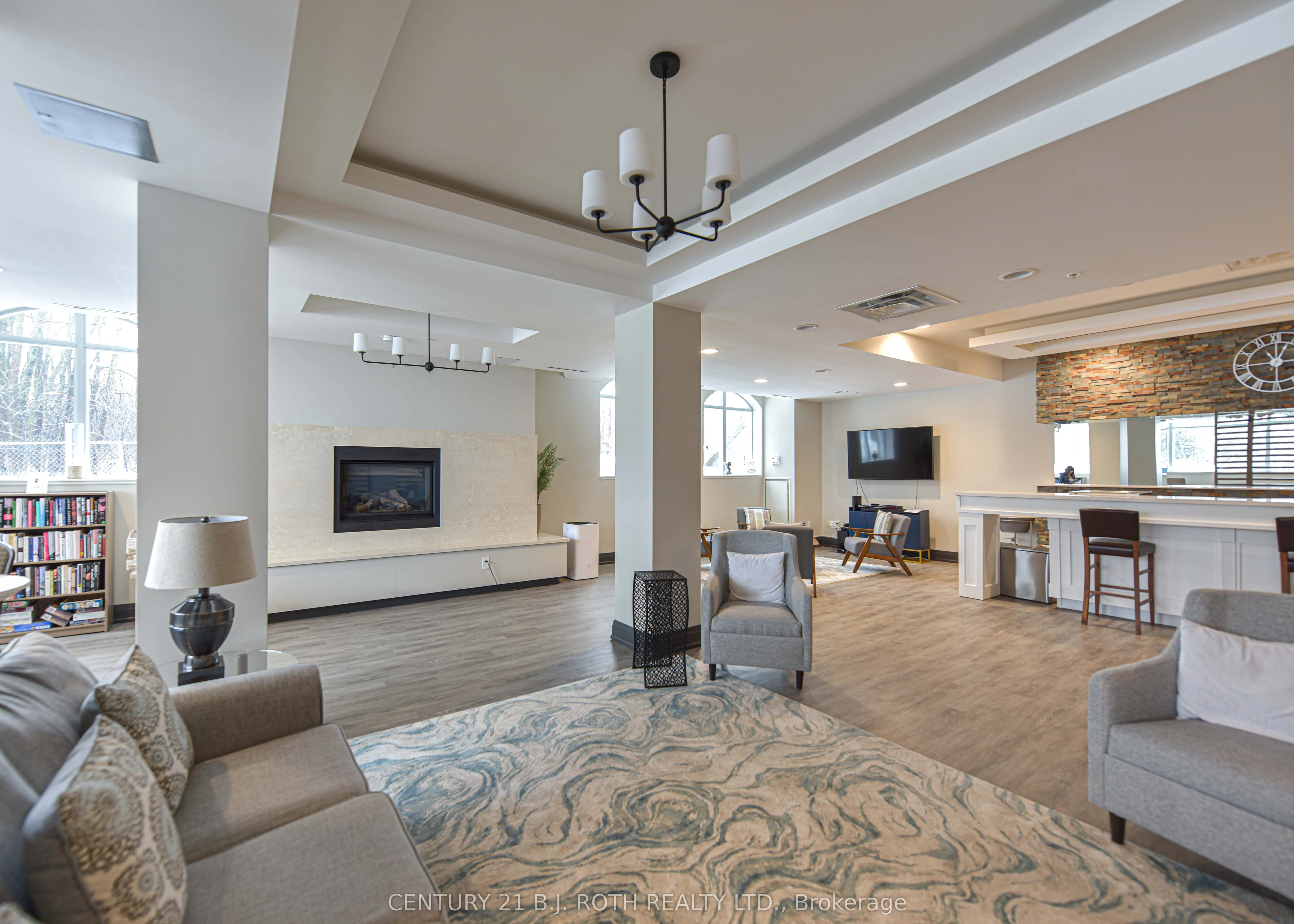 354 Atherley Road, #304
