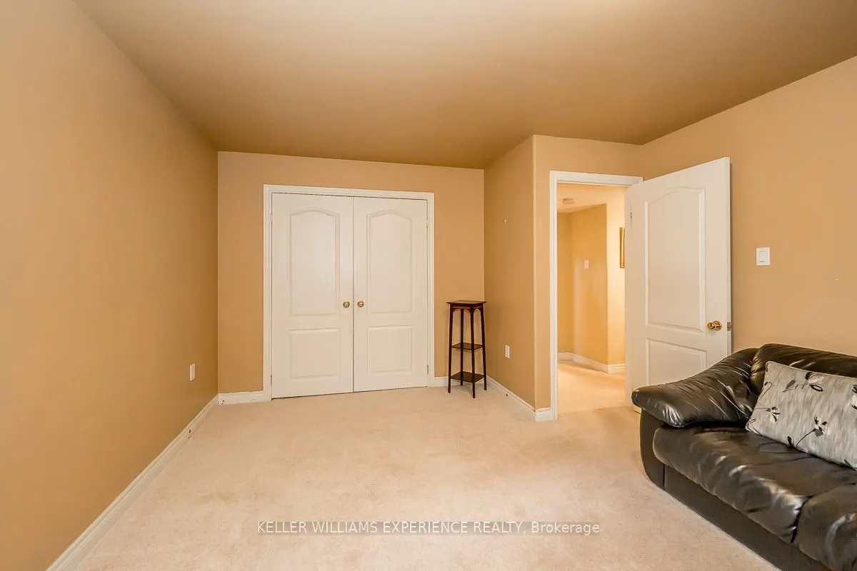12 Cumming Drive