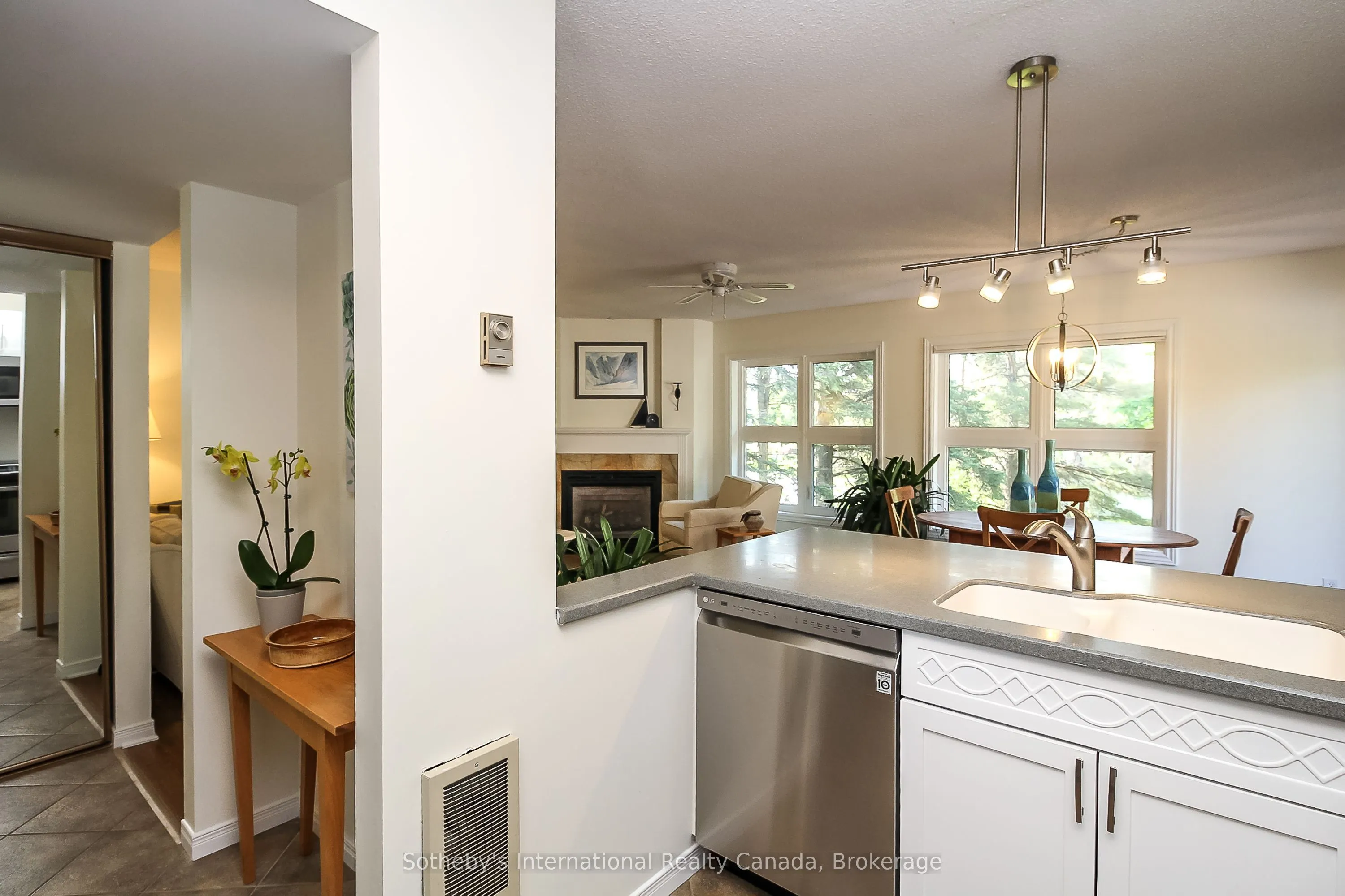 771 Johnston Park Avenue, #3