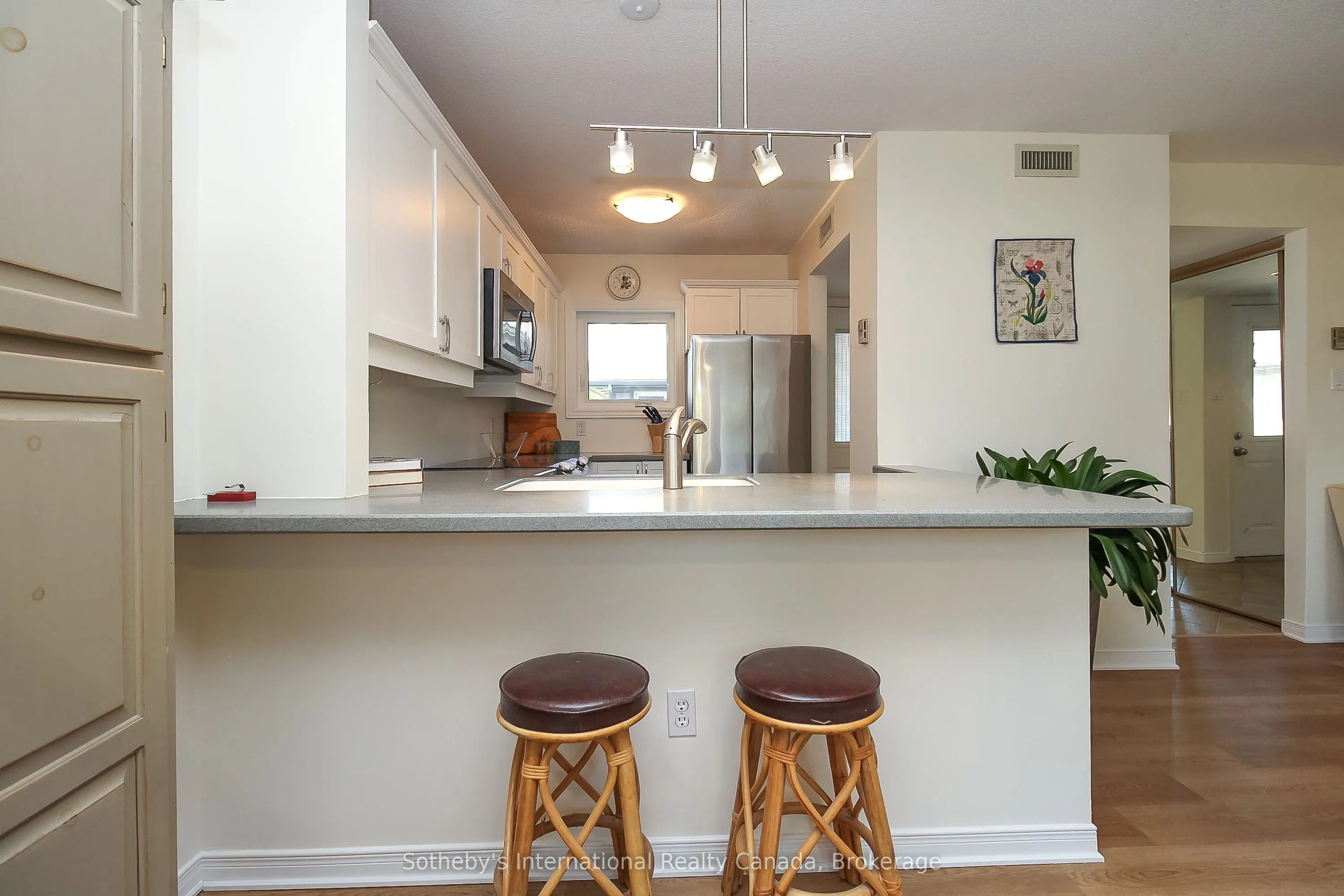 771 Johnston Park Avenue, #3