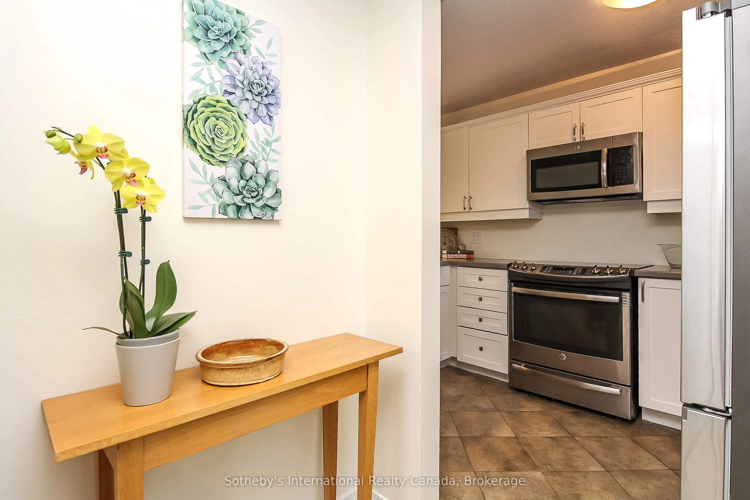 771 Johnston Park Avenue, #3