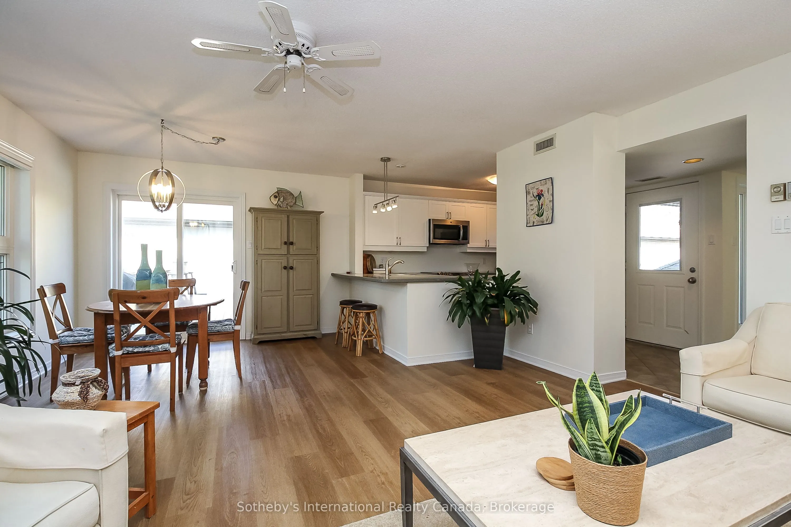 771 Johnston Park Avenue, #3