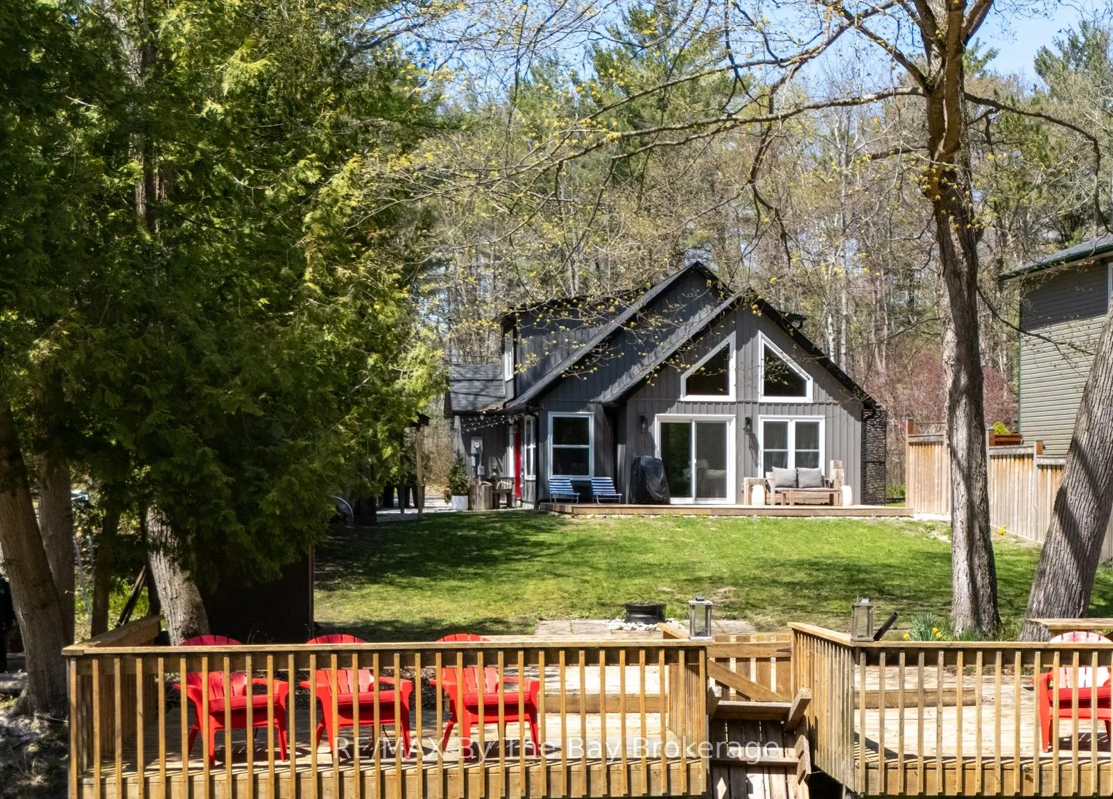 181 KNOX Road E
