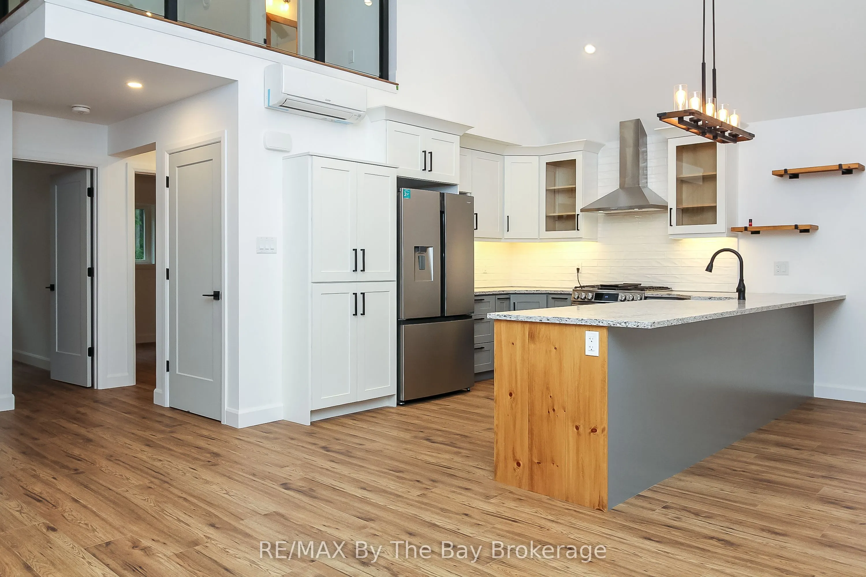 181 KNOX Road E