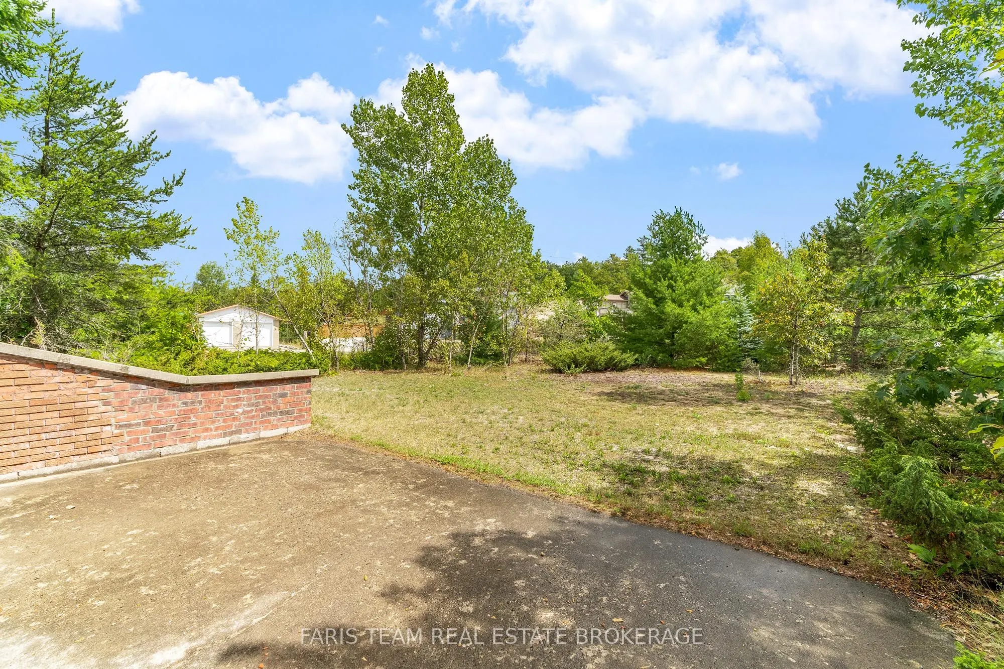 29 Lorrie Crescent