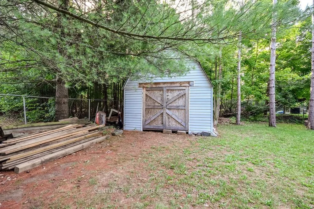 2095 DWYER Road