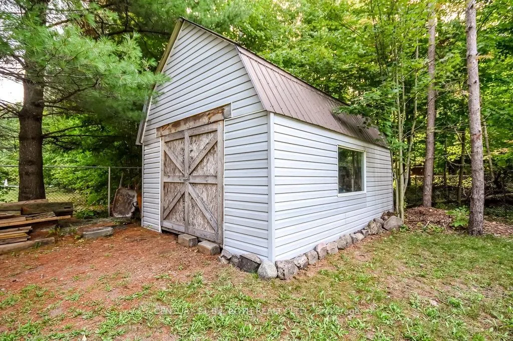 2095 DWYER Road