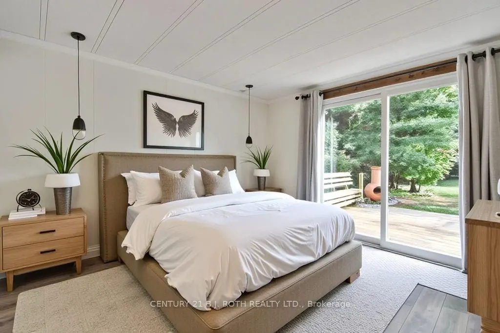 2095 DWYER Road