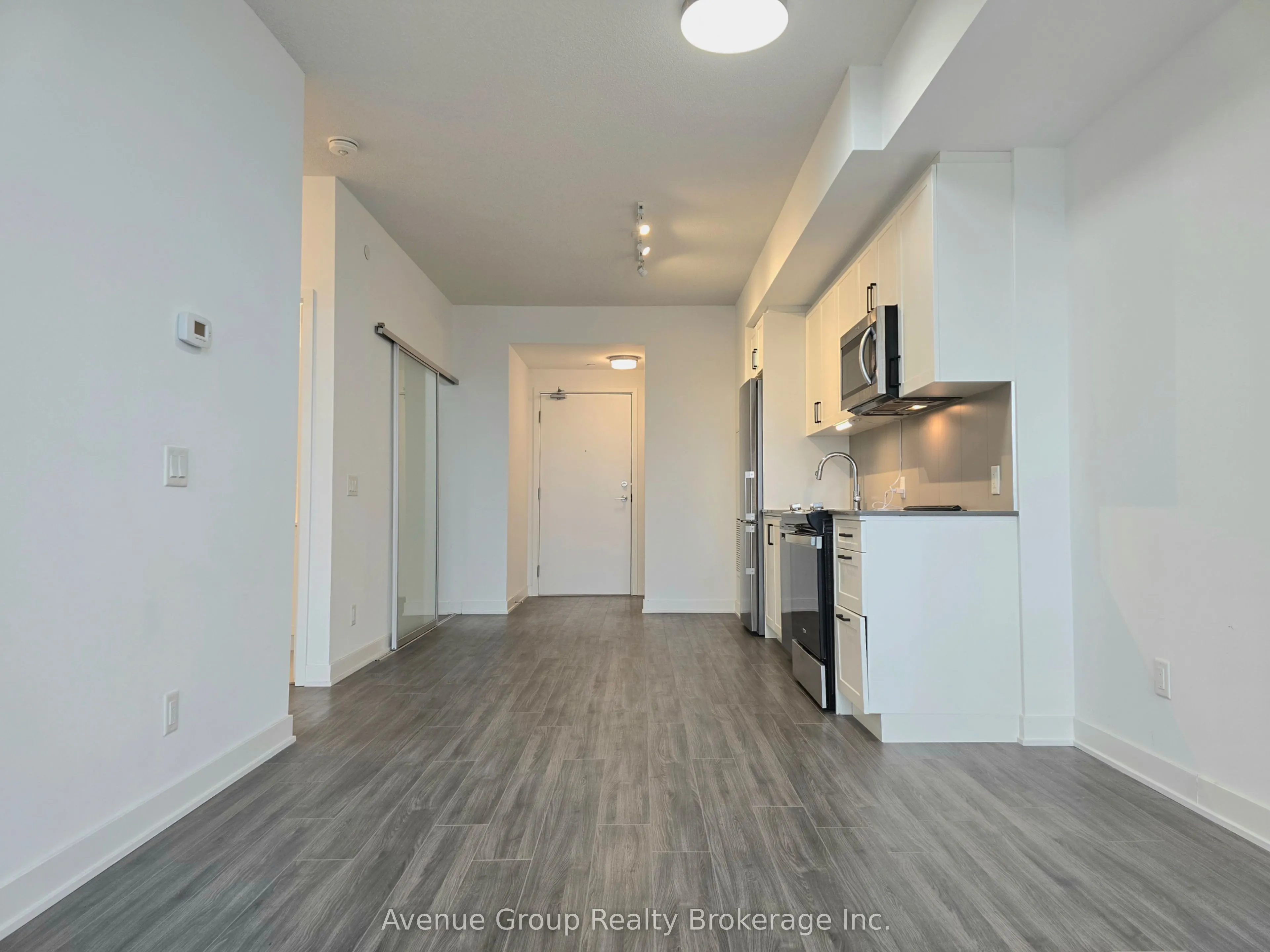 681 Yonge Street, #222