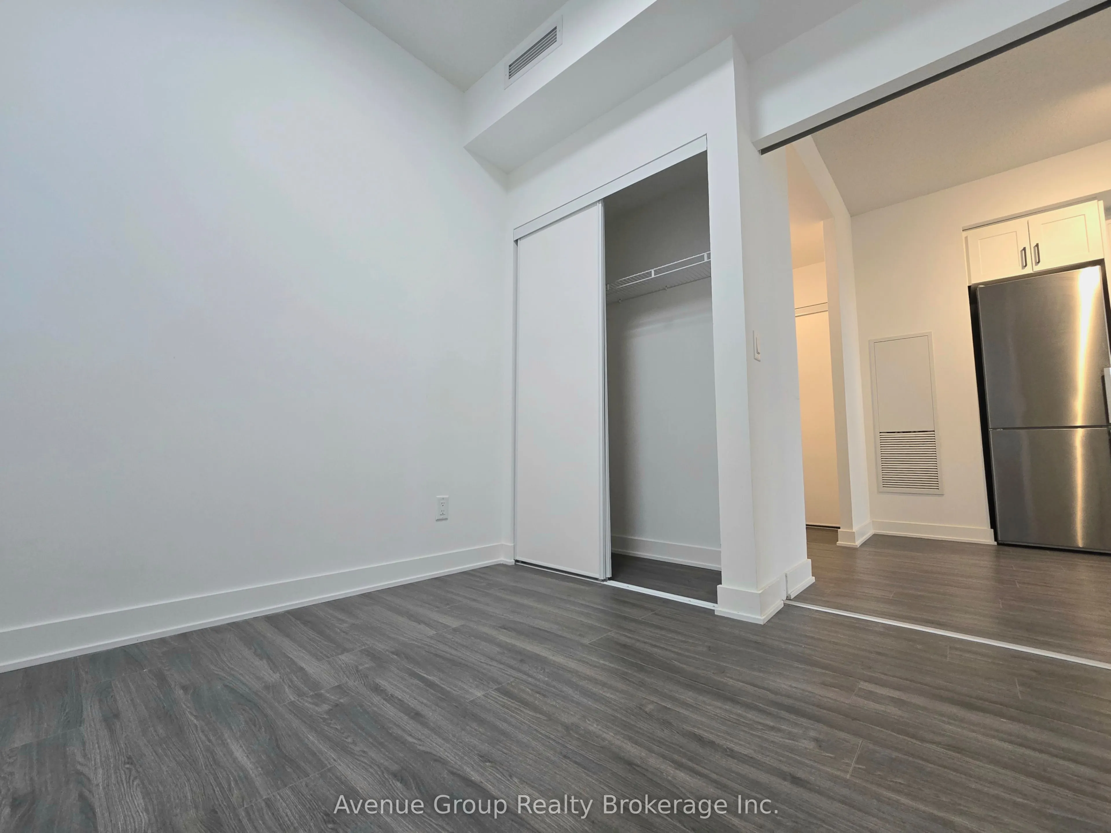 681 Yonge Street, #222
