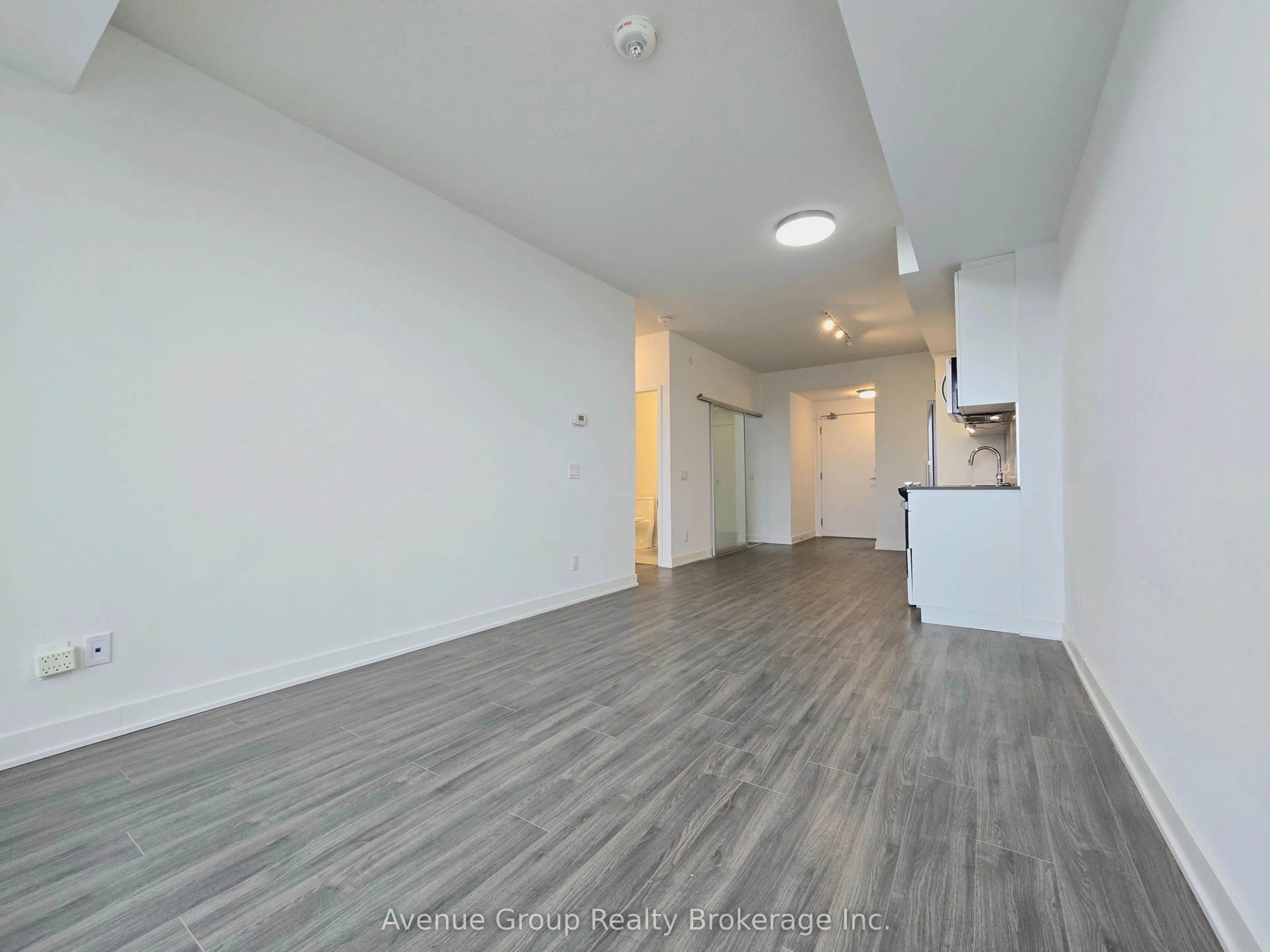 681 Yonge Street, #222
