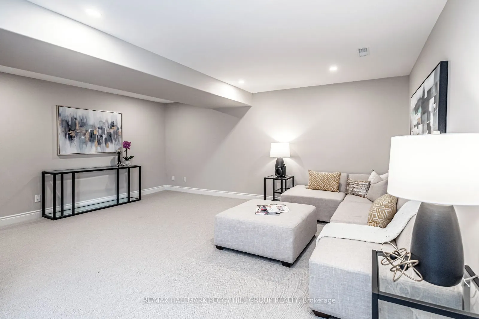 27 White Oaks Road, #12