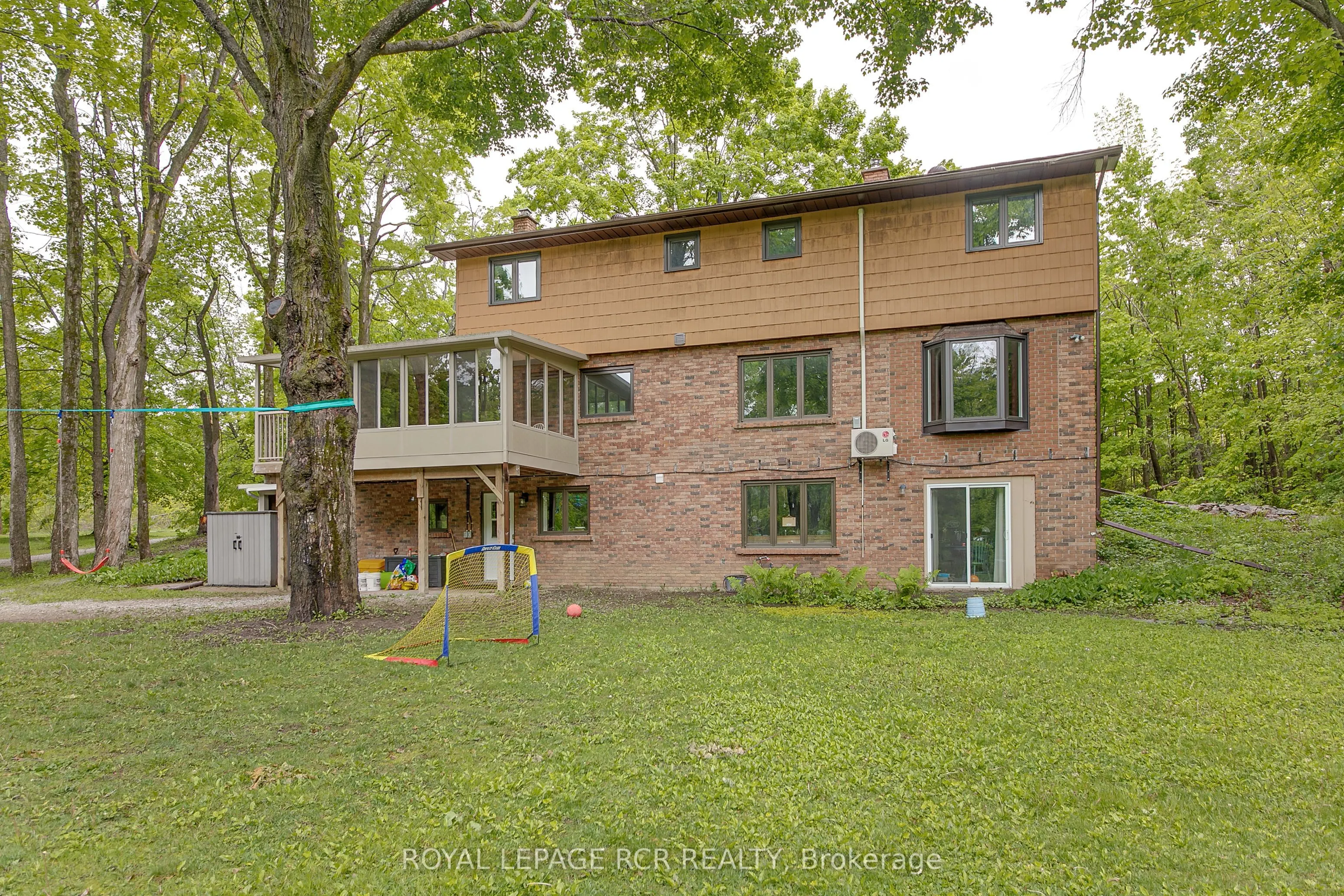1369 Ryerson Boulevard